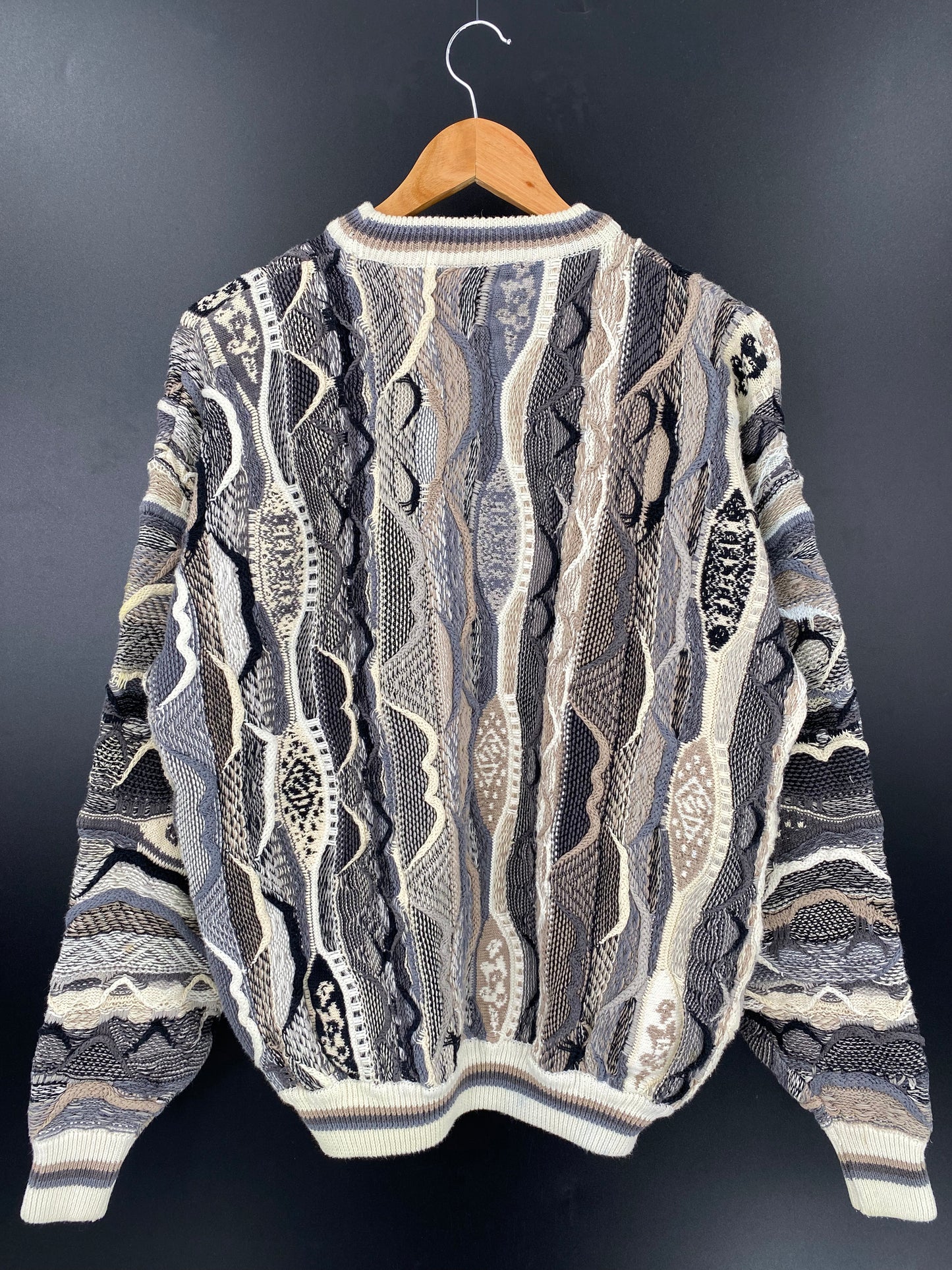 Vintage 3D COOGI- Style Size M Knit Sweater / K2790