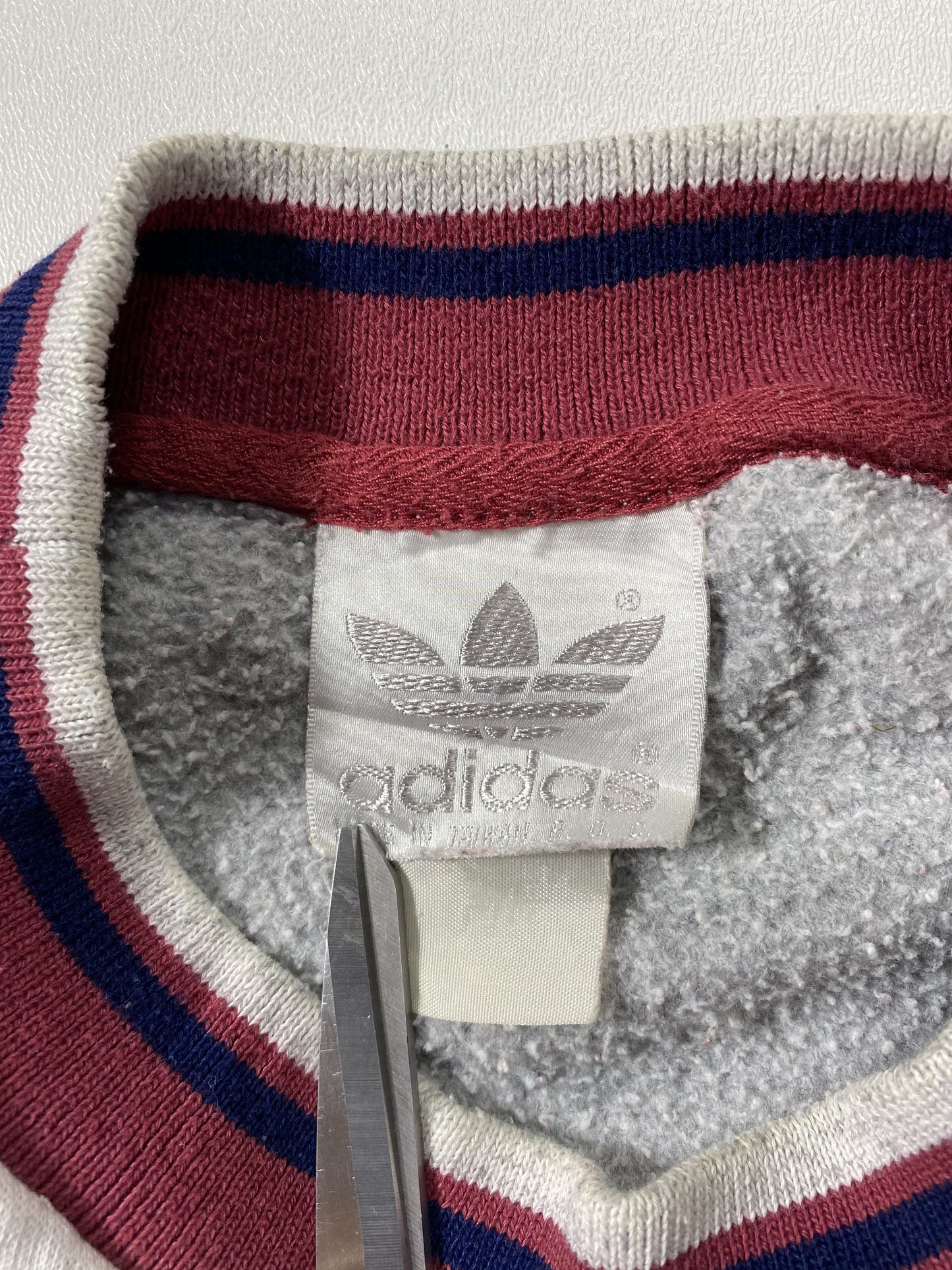 90's ADIDAS Size No Tag (Approx. L) Vintage Sweat-shirt / K5821