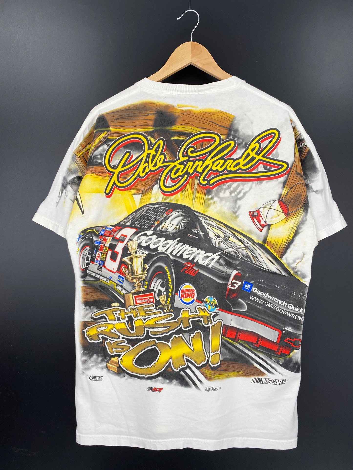 Vintage DALE EARNHARDT Size M Racing T-Shirt / K1581