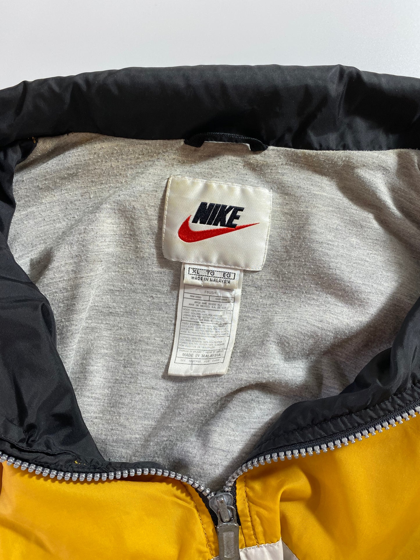 90’s NIKE Size XL Vintage Half-zip Nylon Jacket  / 8106