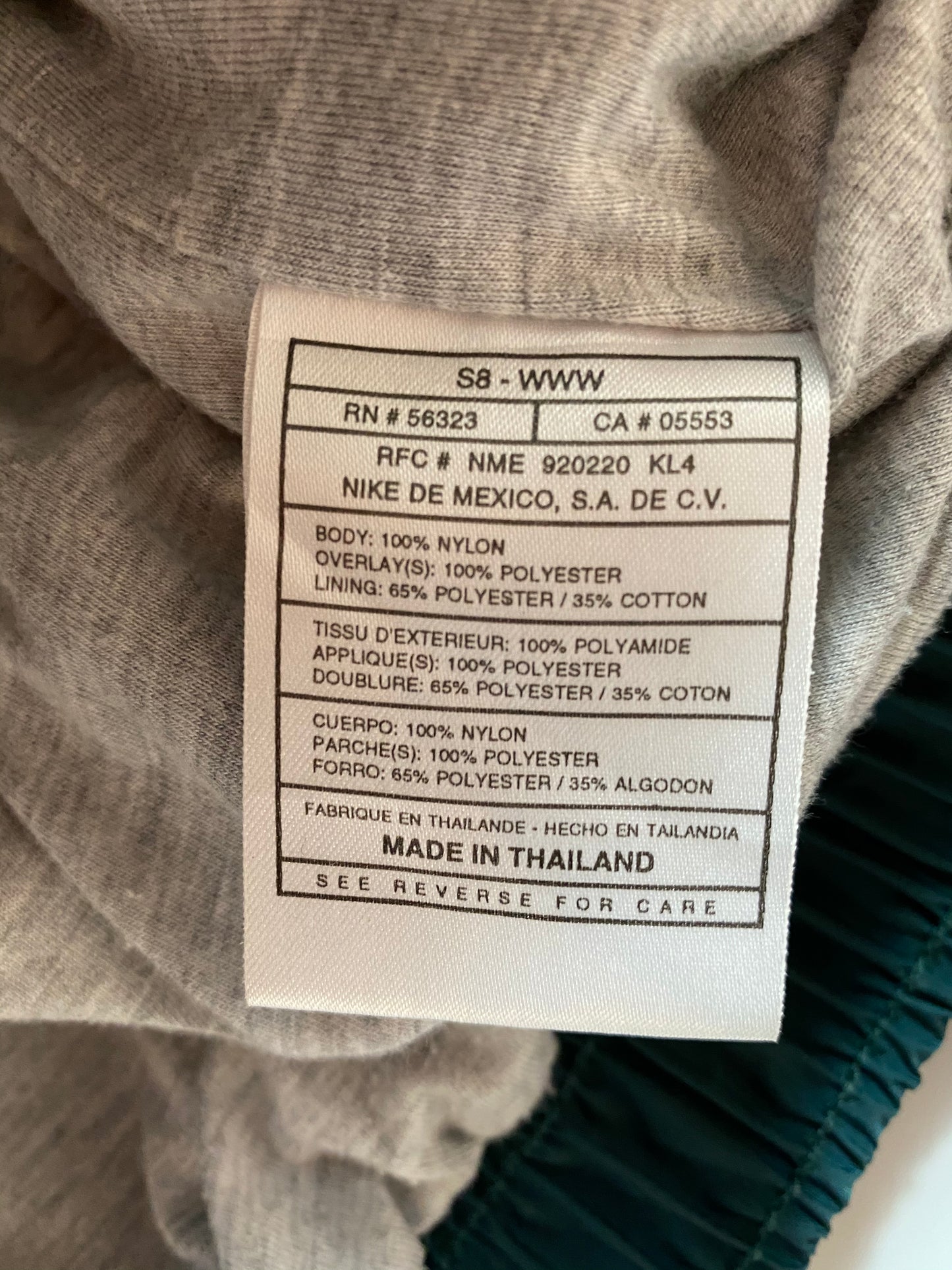 90’s NIKE Size XL Vintage Zip-up Nylon Jacket  / 8450