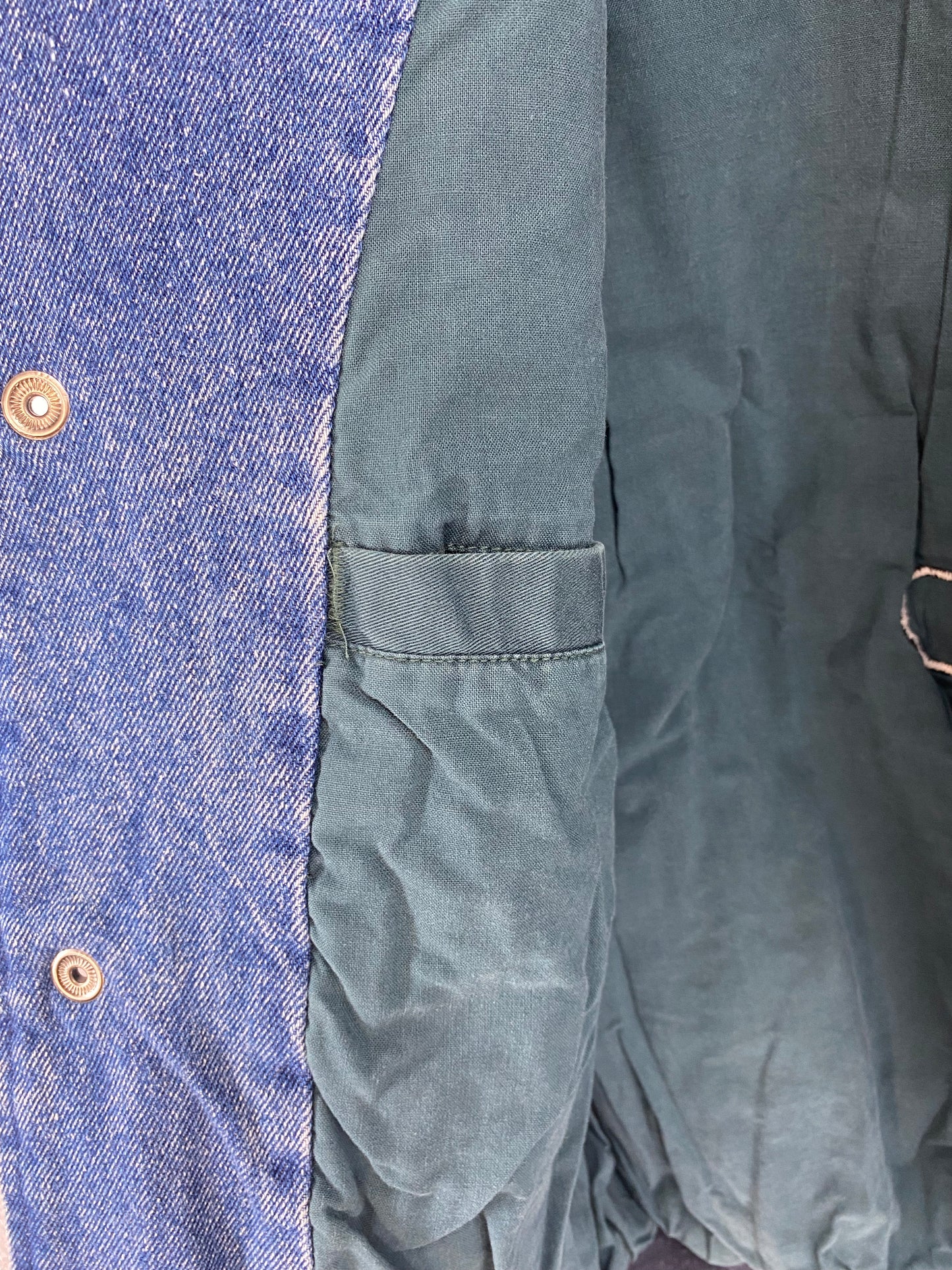 1994' LOONEY TUNES TWEETY Size L Vintage Denim Jacket / K4105