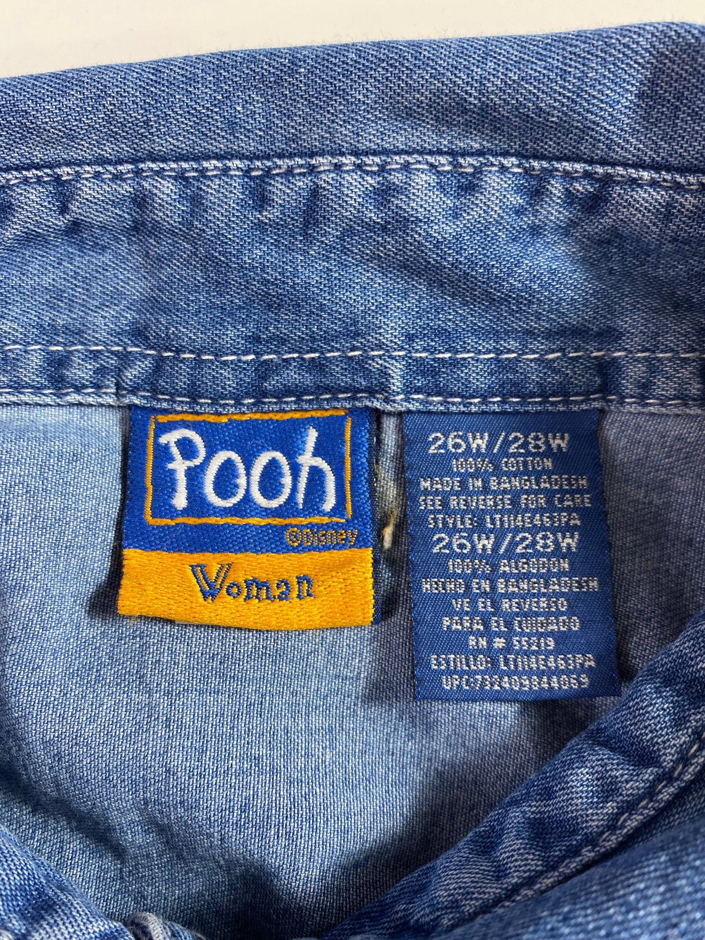 00' DISNEY WINNIE THE POOH Size Ladies 26W-28W Vintage Button-Down Shirt / E6128B