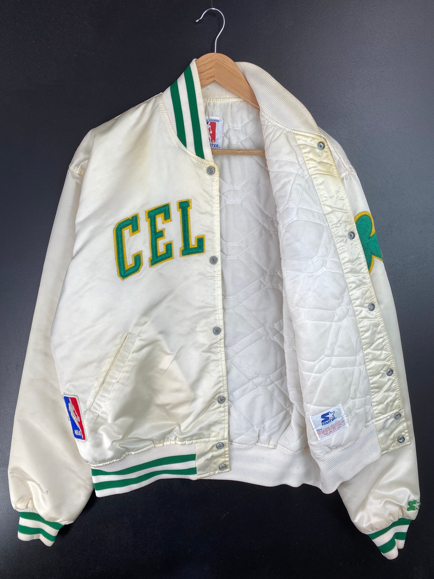 90’s STARTER x CELTICS Made in USA Size XL NBA Button down Nylon Jacket / A9444