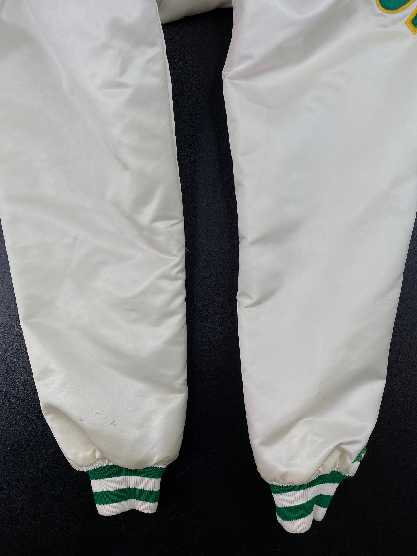90’s STARTER x CELTICS Made in USA Size XL NBA Button down Nylon Jacket / A9444
