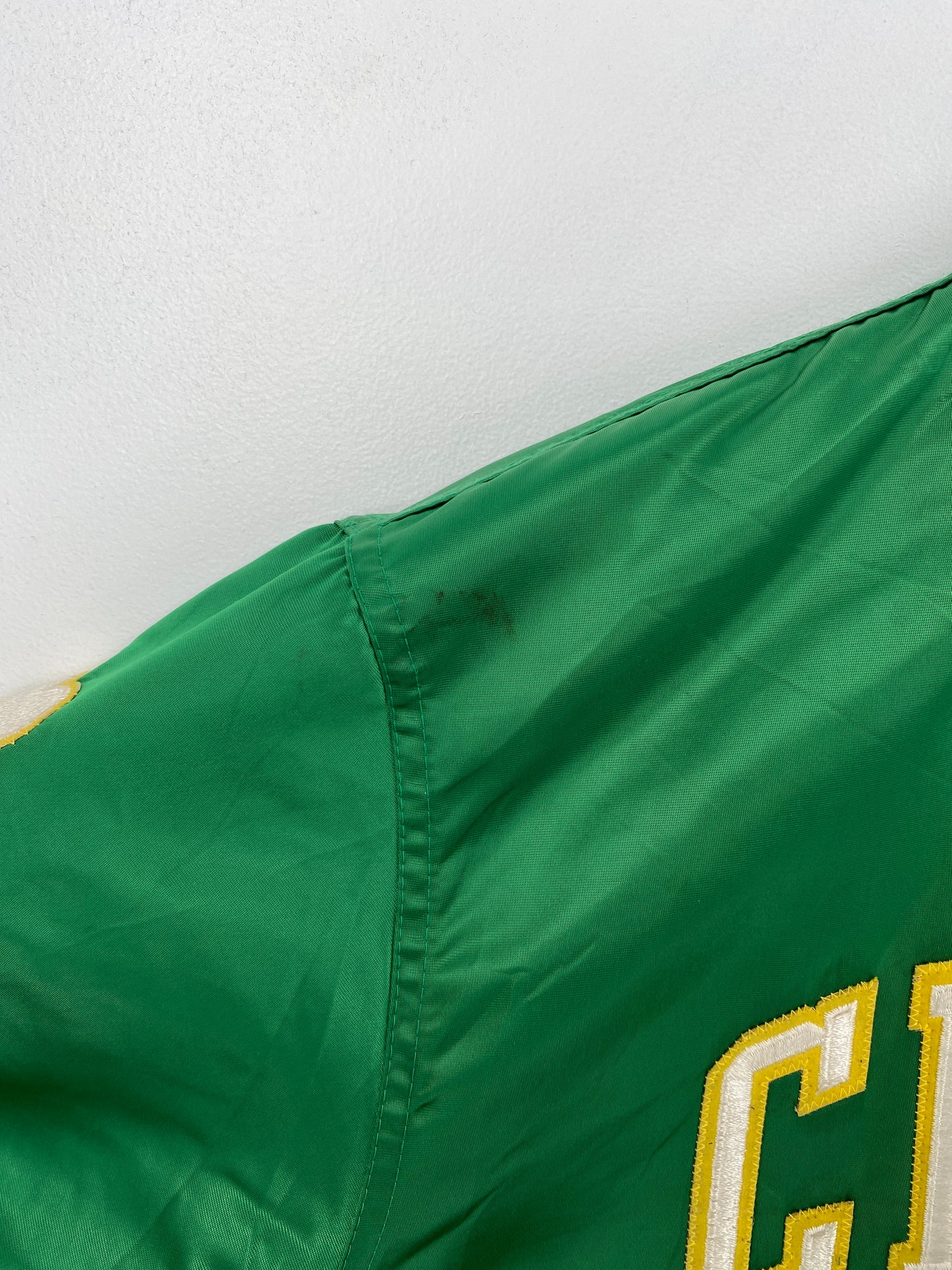 90’s STARTER x CELTICS Made in USA Size XL Vintage NBA Button down Nylon Jacket / A9451