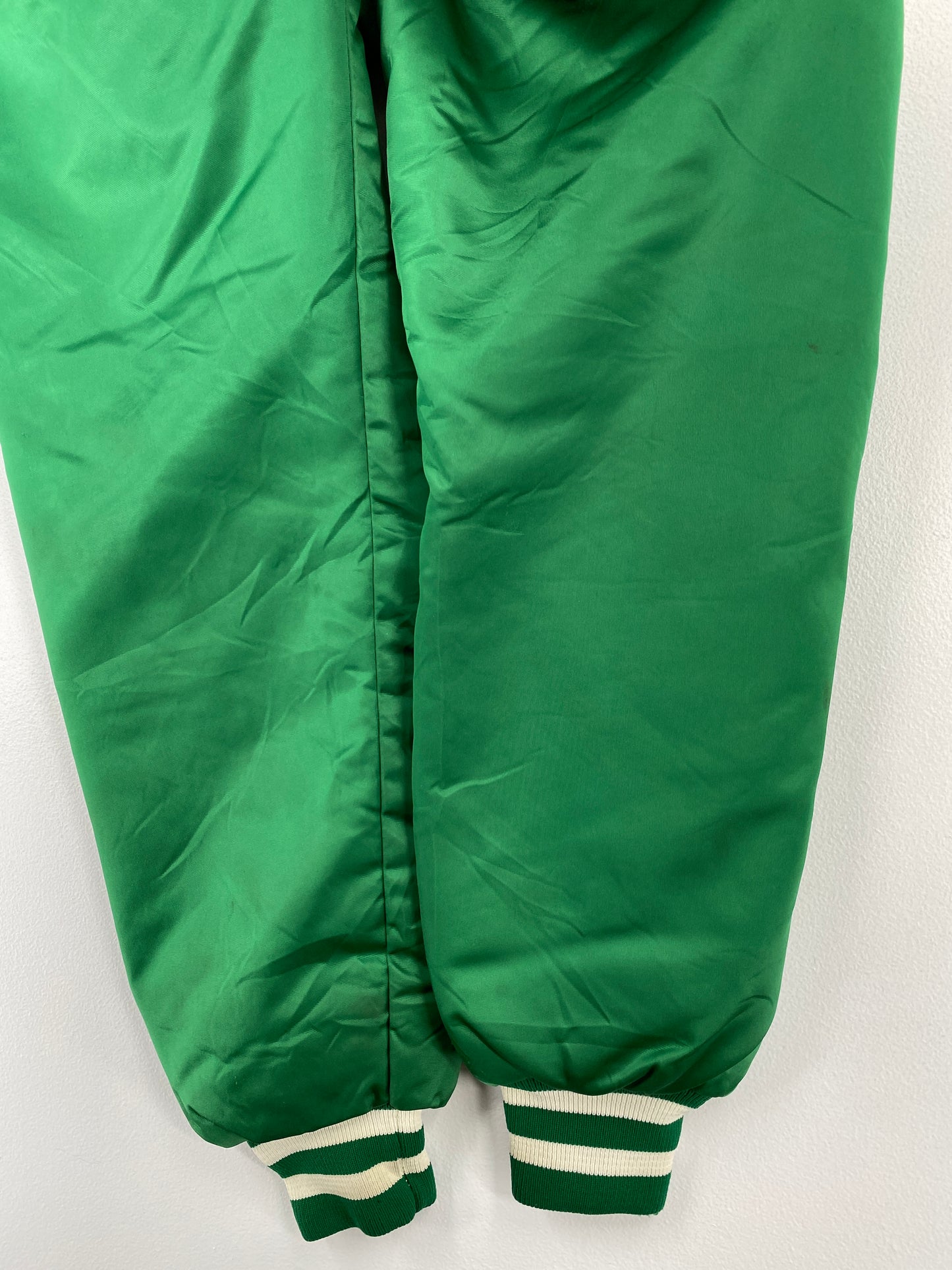 90’s STARTER x CELTICS Made in USA Size XL Vintage NBA Button down Nylon Jacket / A9451