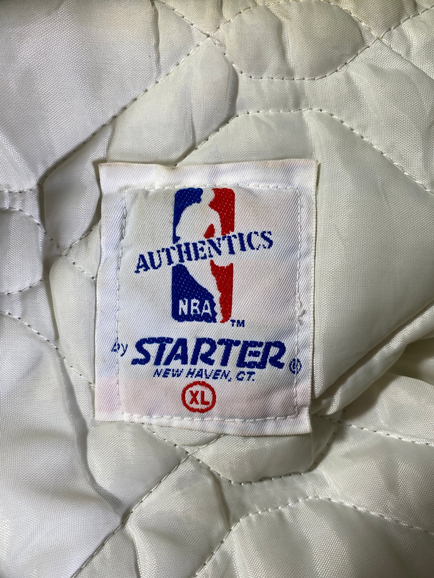 90’s STARTER x CELTICS Made in USA Size XL Vintage NBA Button down Nylon Jacket / A9451