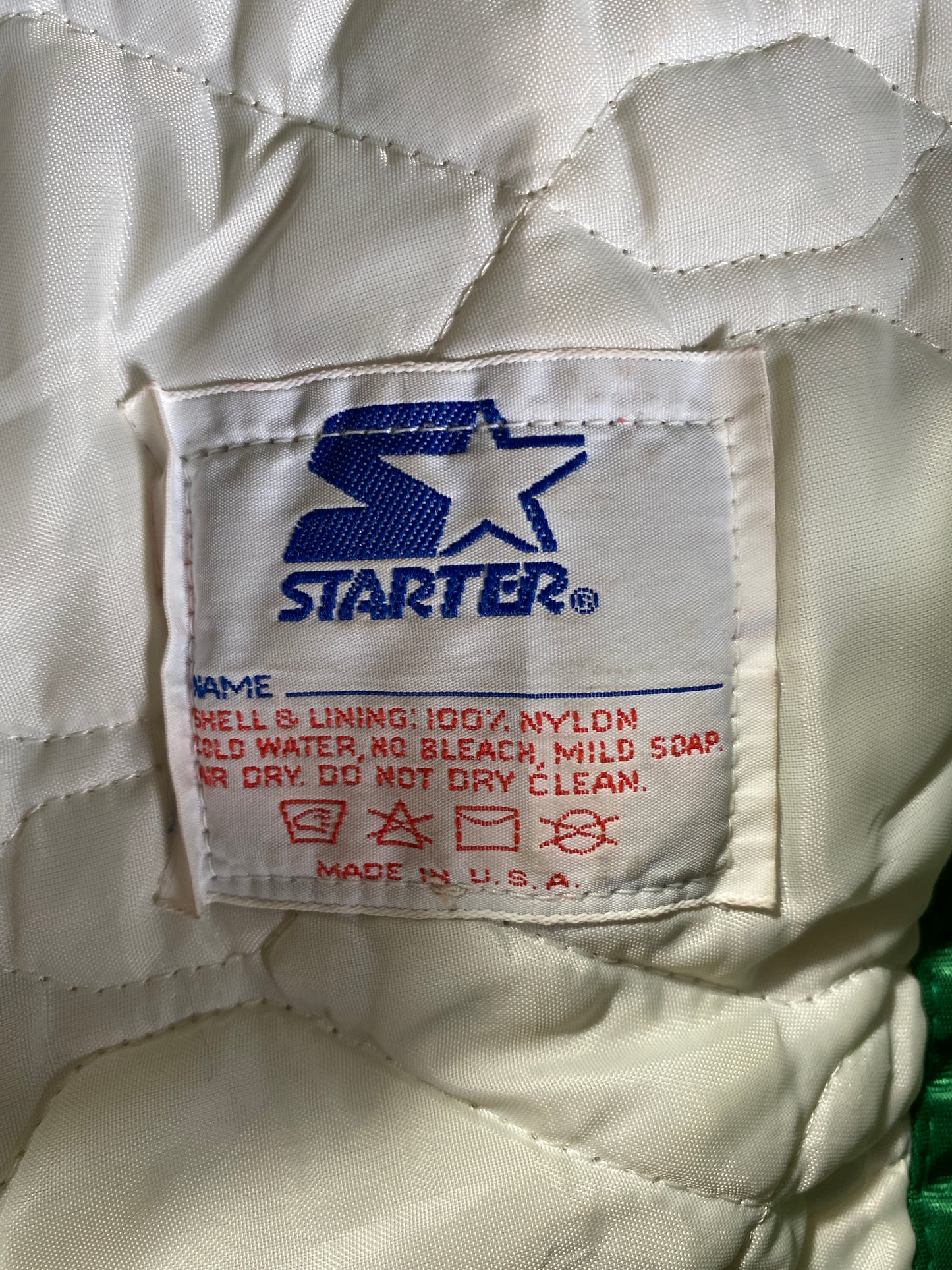90’s STARTER x CELTICS Made in USA Size XL Vintage NBA Button down Nylon Jacket / A9451