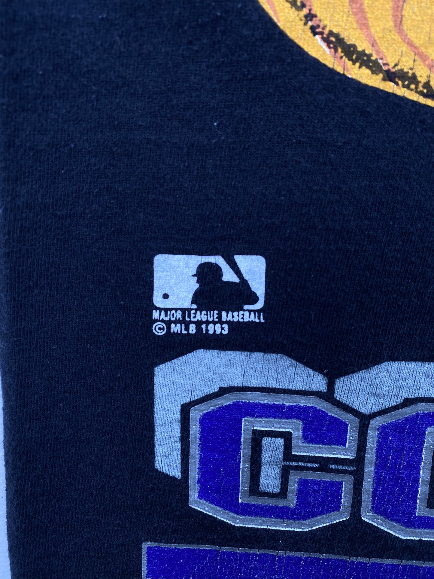 1993 COLORADO ROCKIES x LOONEY TUNES TAZ Size XL Vintage MLB T-shirt / A1303