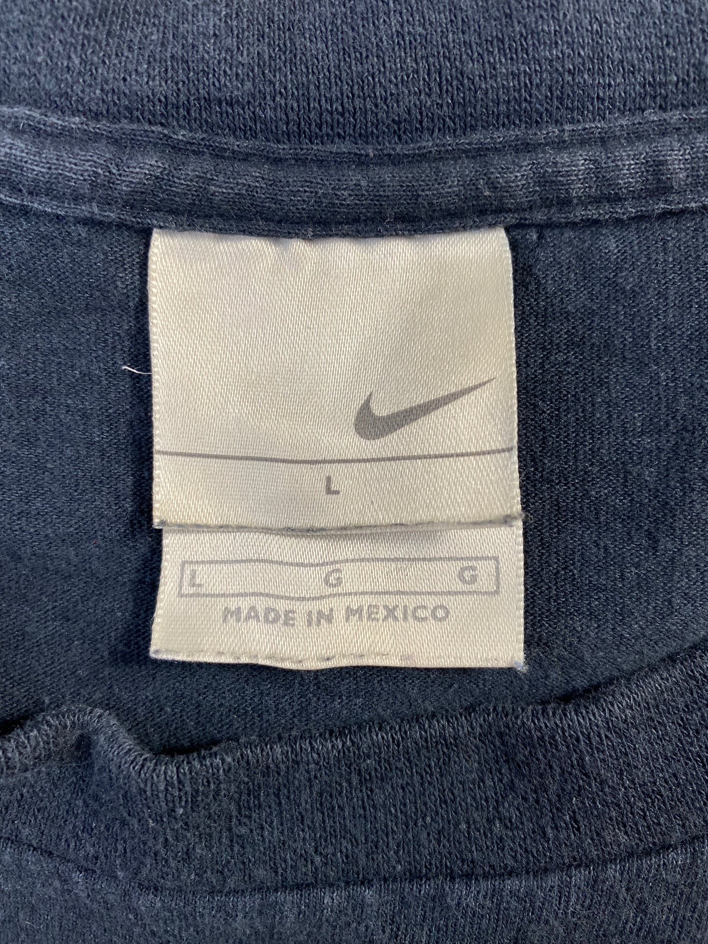 00' NIKE MINI SWOOSH Size L Vintage T-shirt / A1422