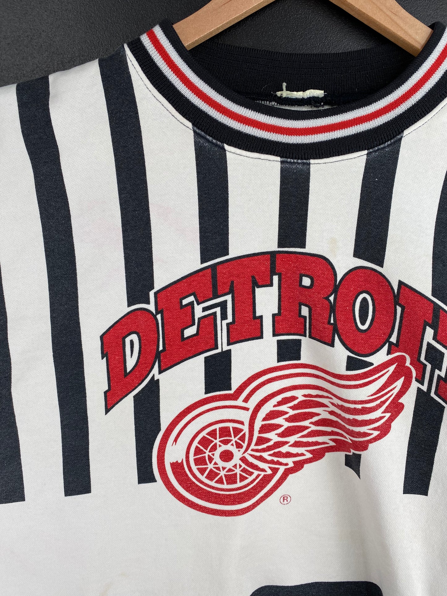 90’s DETROIT RED WINGS Size No Tag (Approx.XL) NFL Sweat-shirt / A1439