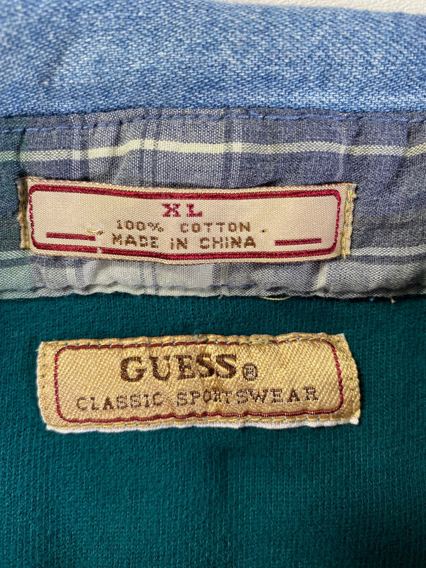 .90's GUESS Size XL Vintage Rugby shirt / E4389R