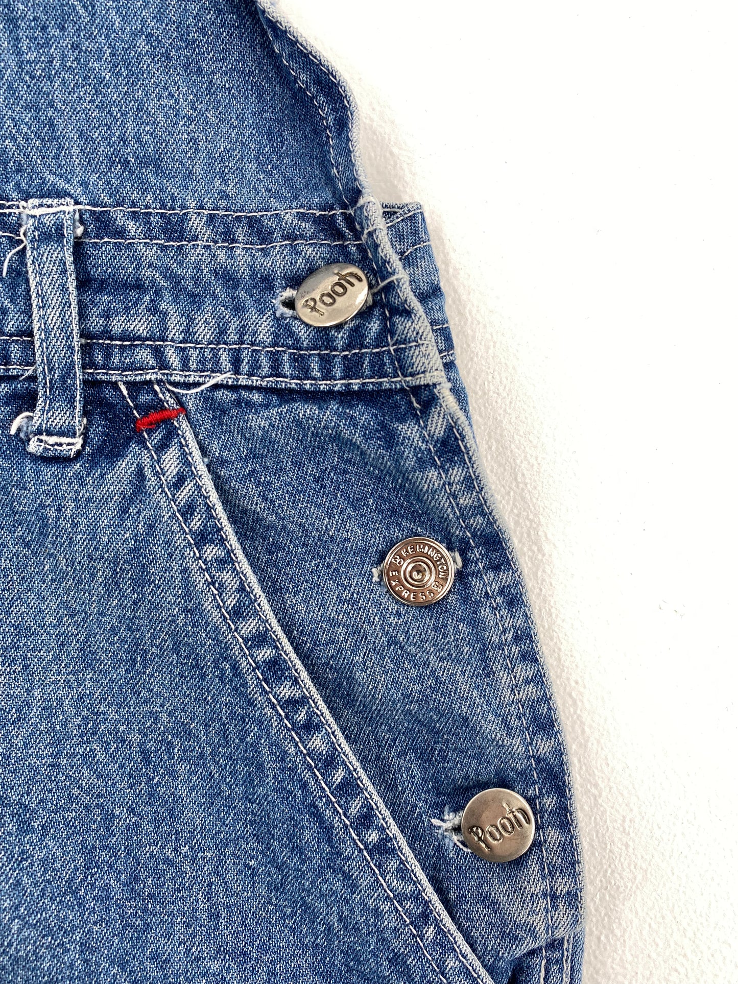 90's DISNEY WINNIE THE POOH Size XL Vintage Denim Overall Shorts / A1584