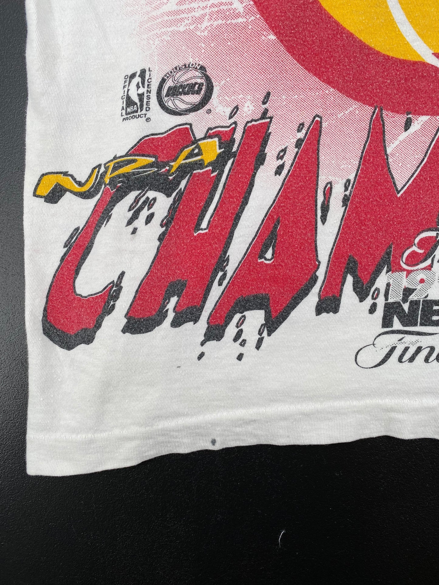 1995 HUSTON ROCKETS Size XL Vintage NBA T-shirt / A1082