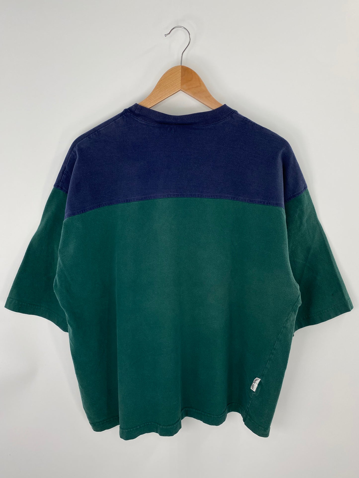 1991 TAZ x BUGS BUNNY Size XL Vintage NFL T-Shirt / K9839