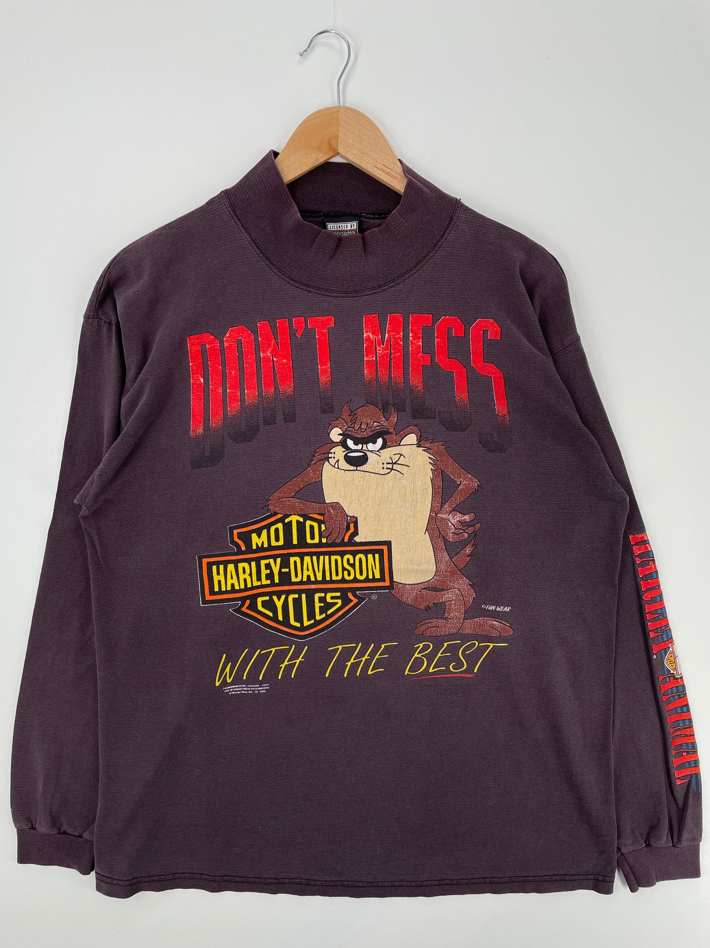 1992 HARLEY DAVIDSON x LOONEY TUNES TAZ Size No Tag (Approx.L) Vintage Lone Sleeve T-Shirt / A534