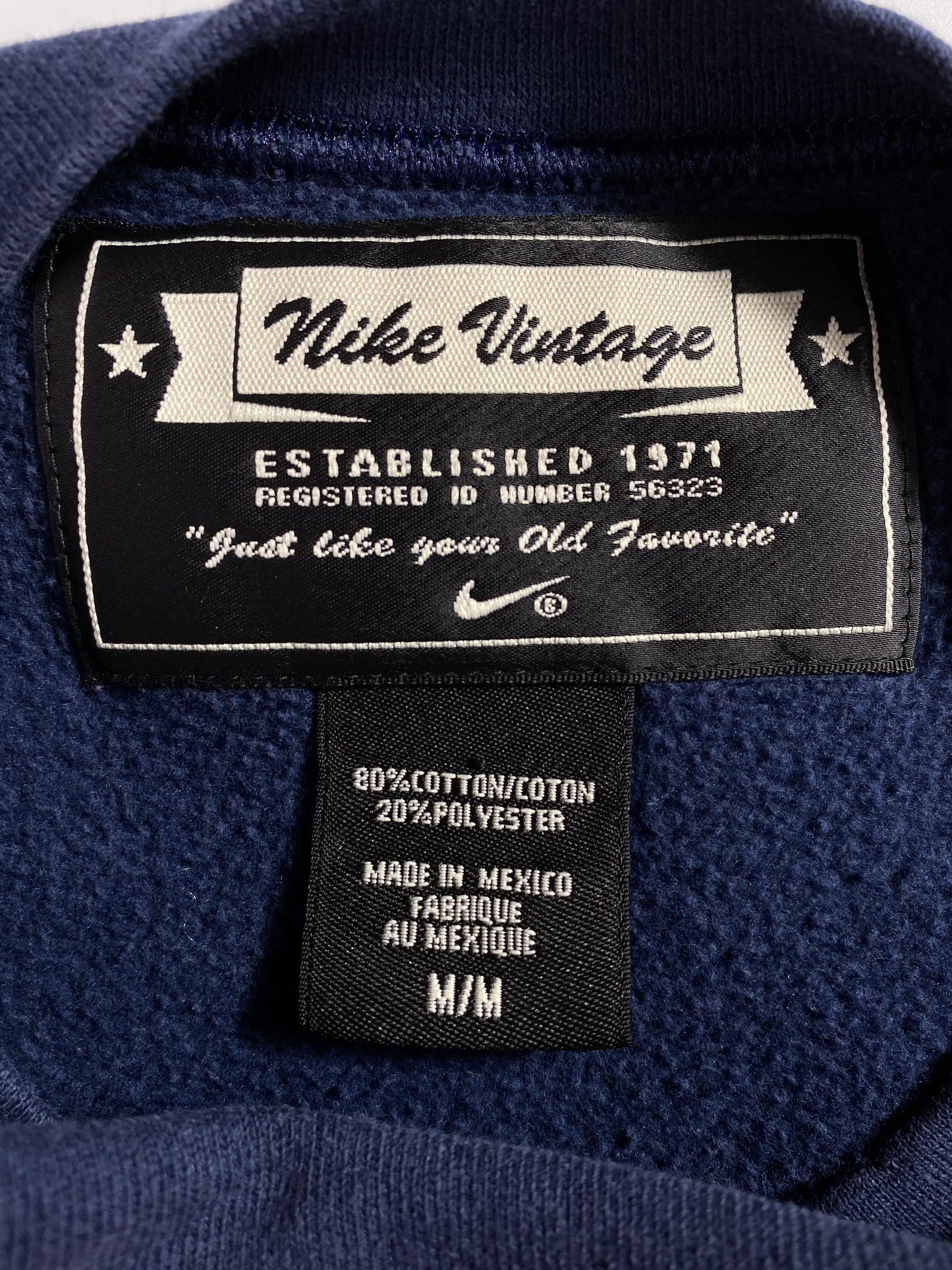 00’ NIKE Size M Vintage Sweat-shirt / A5187