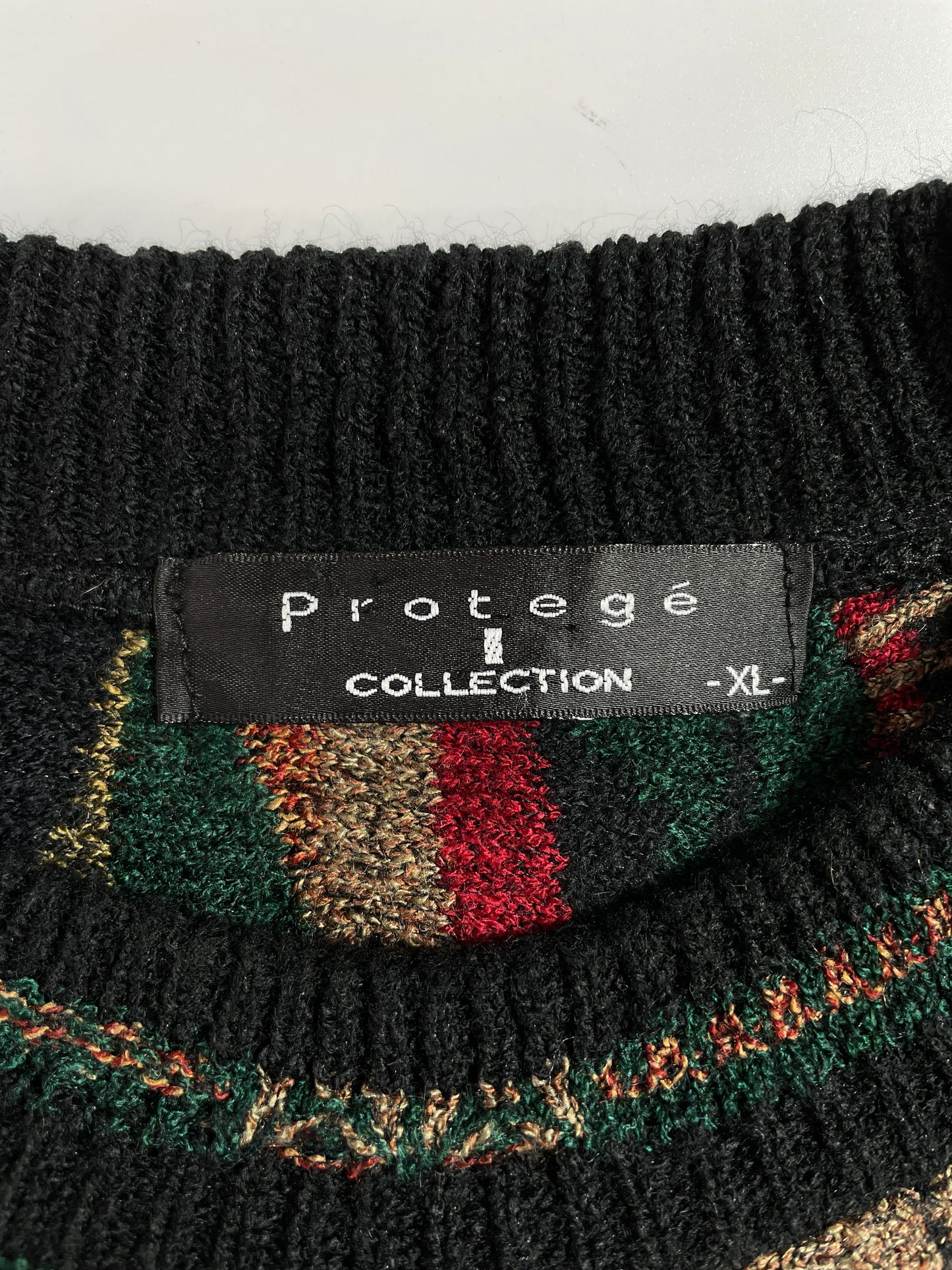 Vintage COOGI Style Made in USA Size XL Acrylic Knit Sweater / E3687K