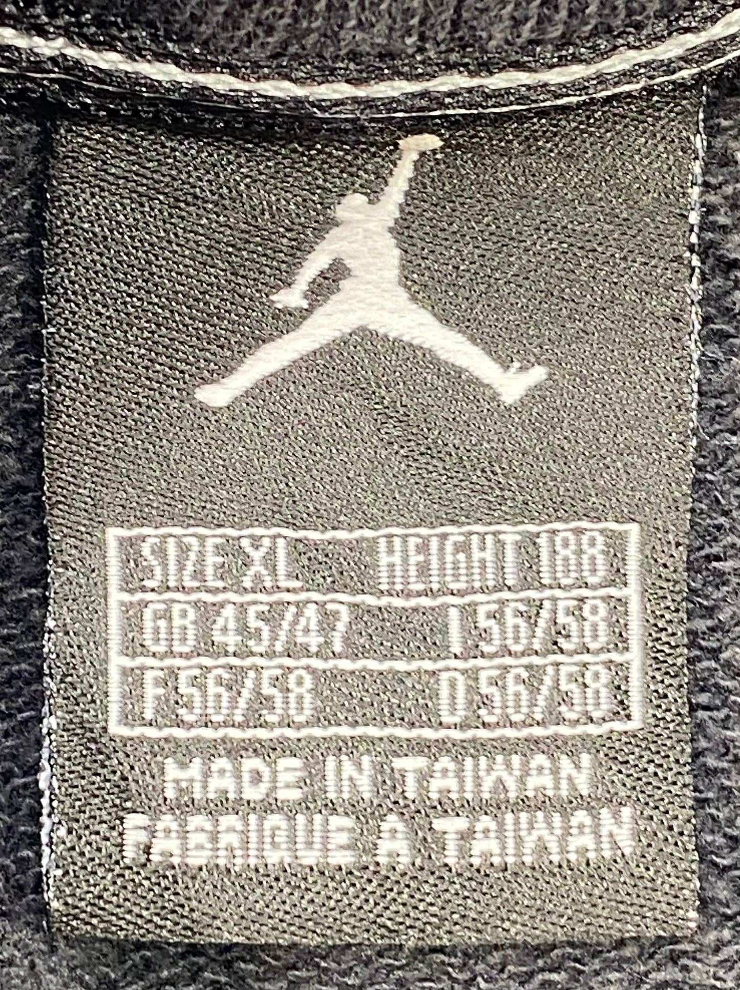 Vintage JORDAN Center Logo Sweat-Shirt / 5090