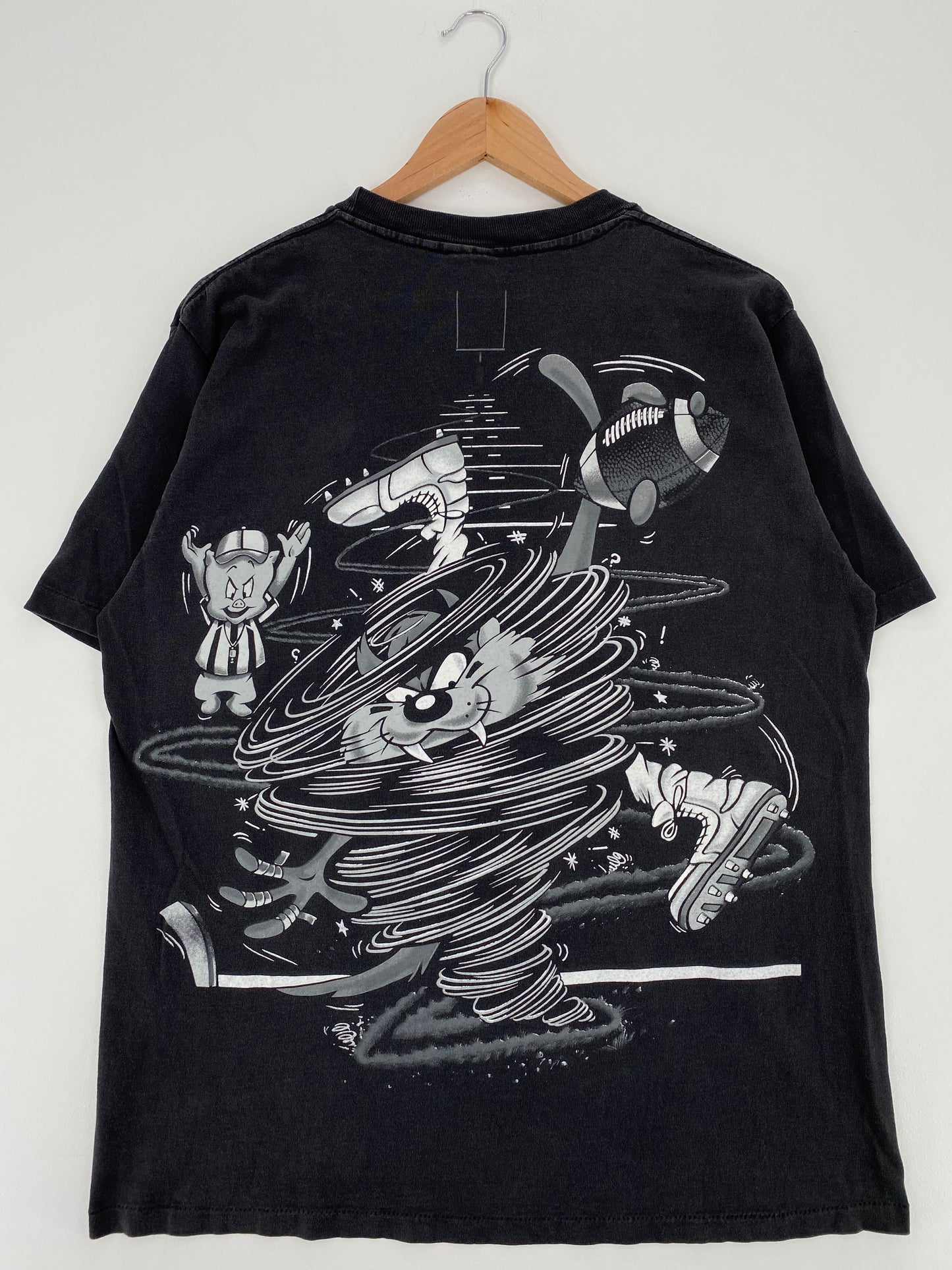 1994 LOONEY TUNES TAZ x NEW ORLEANS SAINTS Size No Tag(Approx.XL) Vintage NFL T-Shirt / A1974