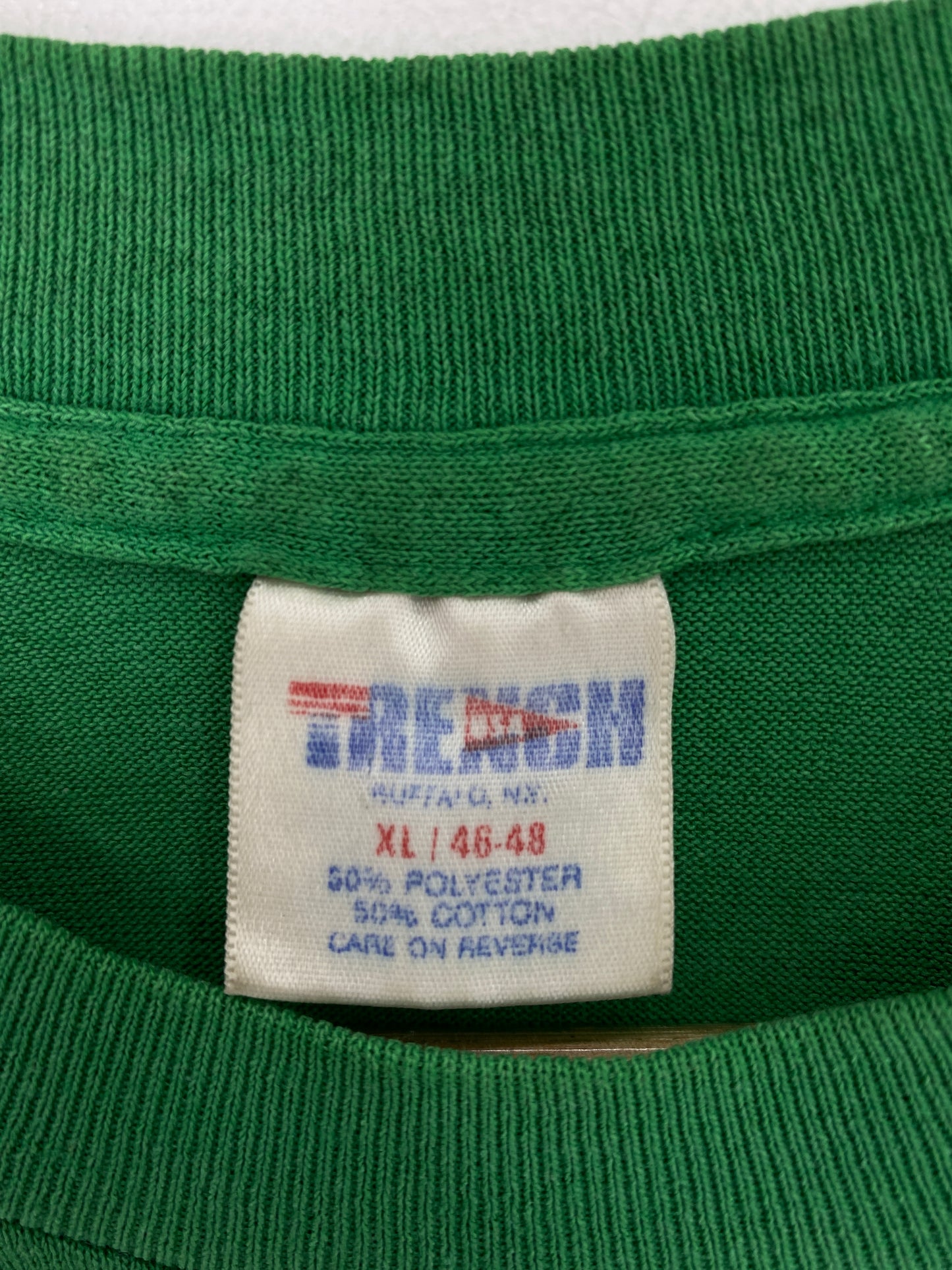 1991 BOSTON CELTICS Made in USA Size XL Vintage NBA T-Shirt / A4825