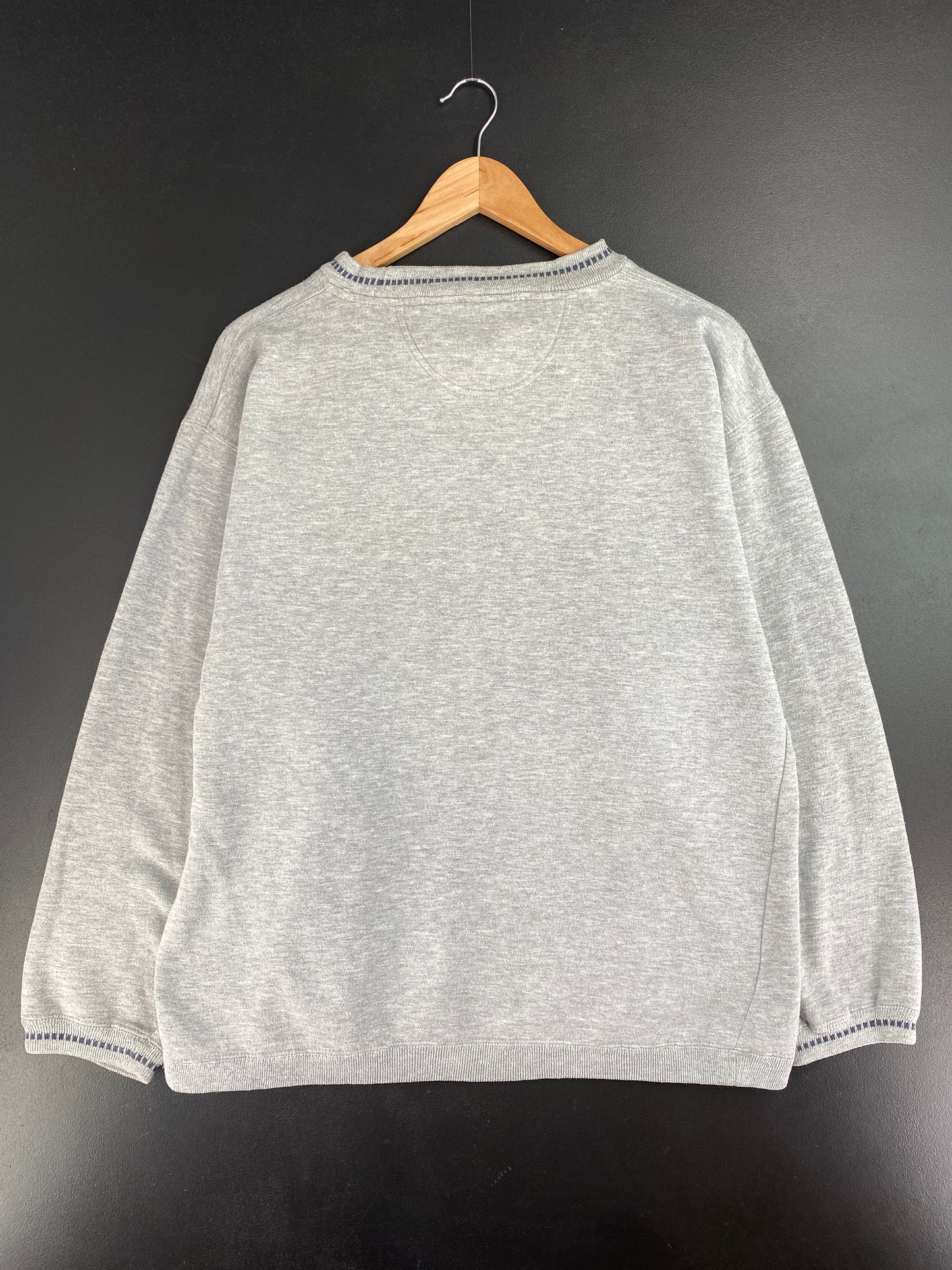 00’ DISNEY WINNIE THE POOH Size L Vintage Sweat-shirt / E528