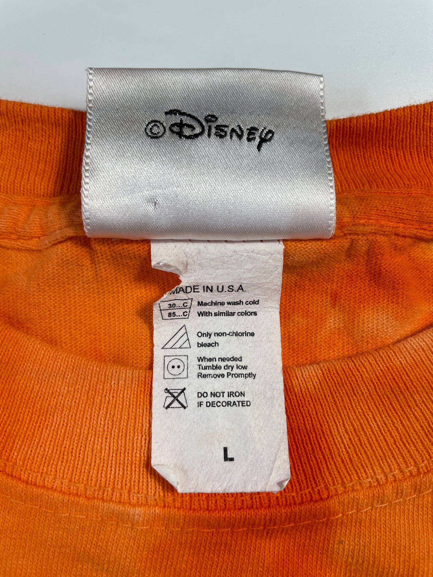 2005 DISNEY HALLOWEEN Made in USA Size L Vintage T-Shirt / A8560