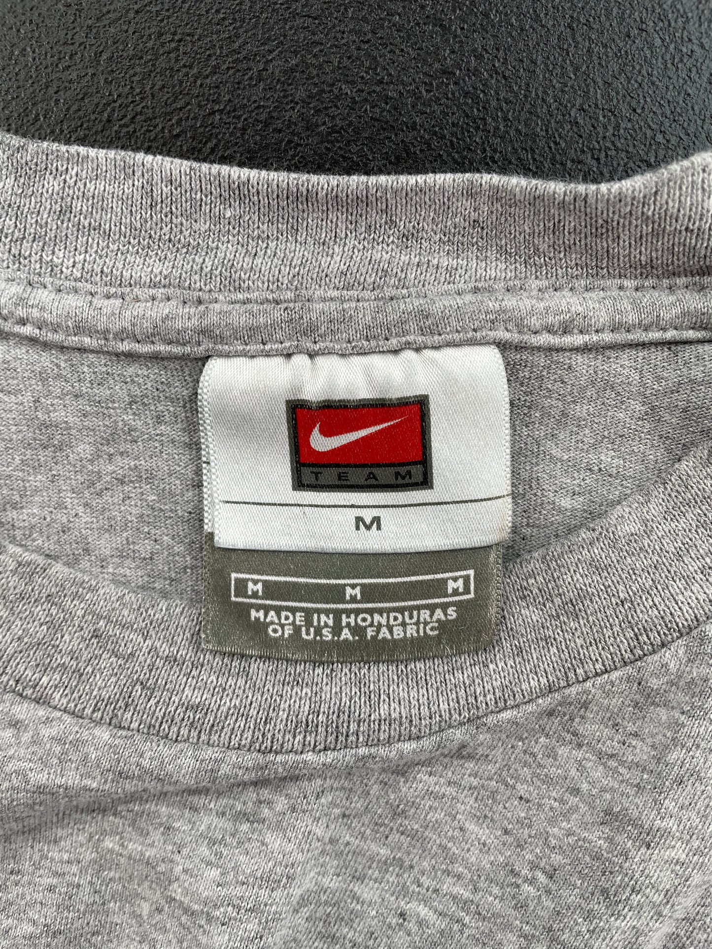 00' NIKE CAROLINA Size M Vintage College T-Shirts / A1733