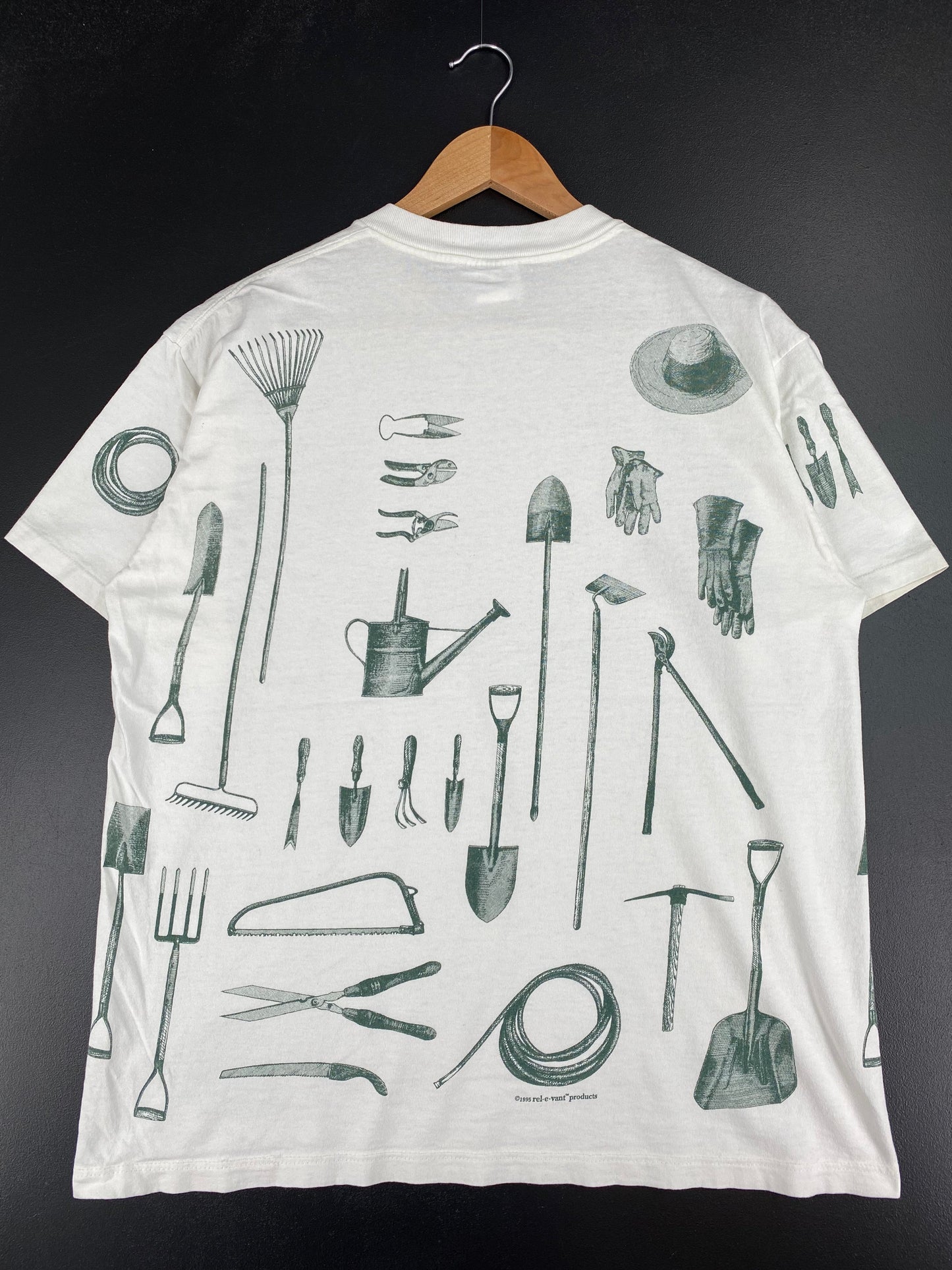 1995 RELEVANT PRODUCTS GARDENING TOOLS Made in USA Size L Vintage T-Shirt / E6308T