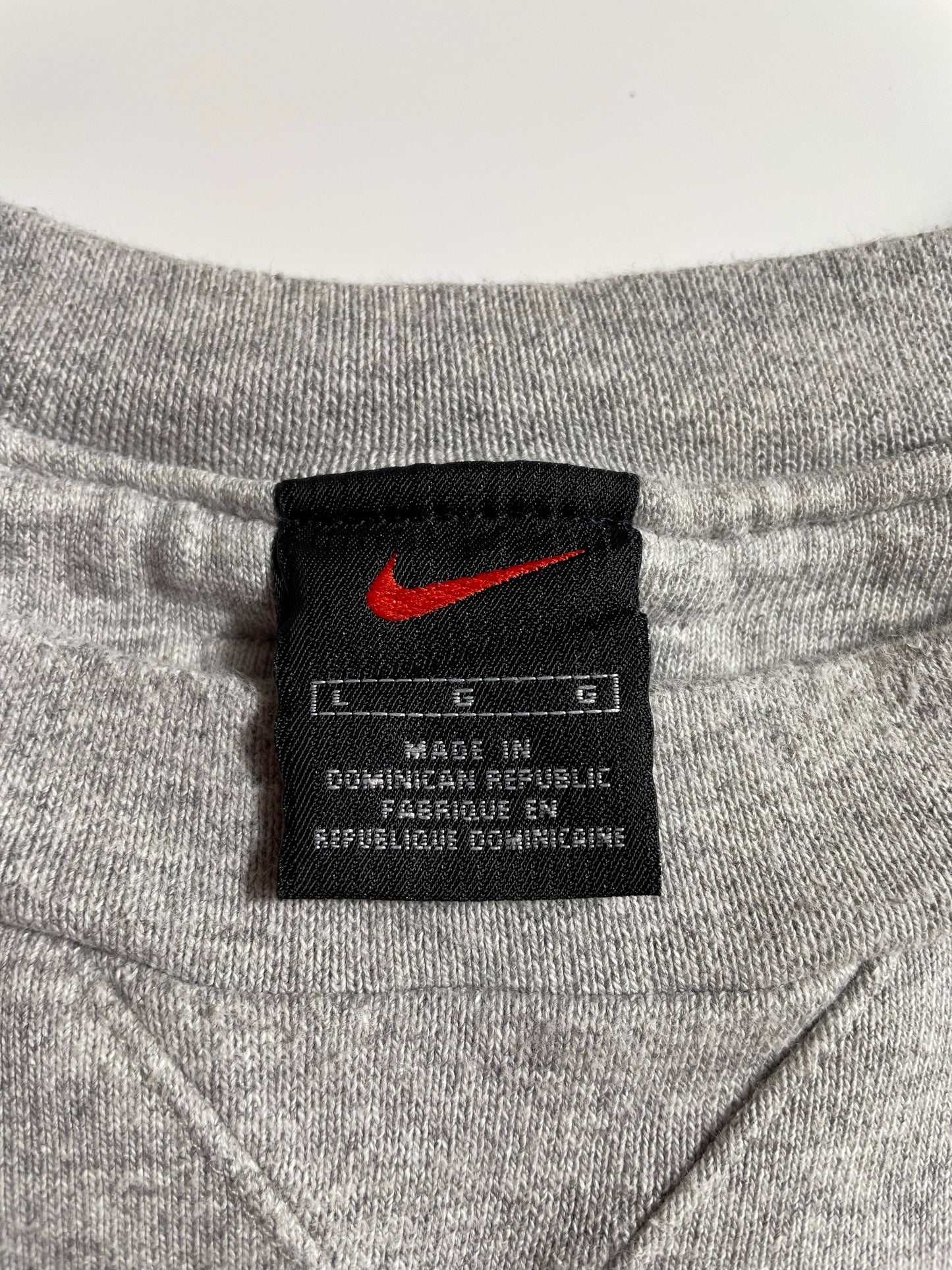 00' NIKE UCON BASKETBALL Size L Vintage College Sweat-shirt / K9278