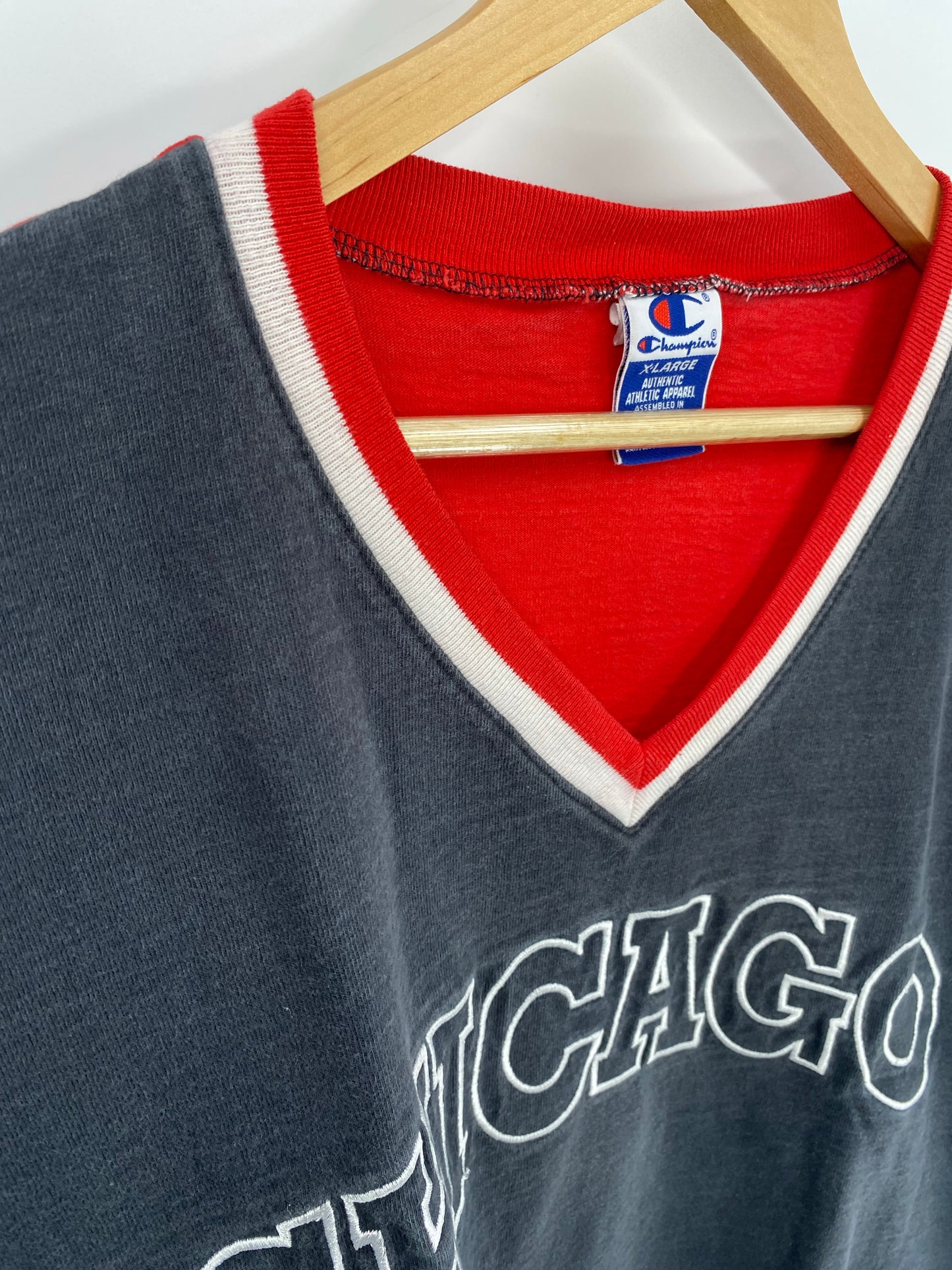 90’s CHAMPION x CHICAGO BULLS Size XL Vintage NBA Shooting shirt / K4881