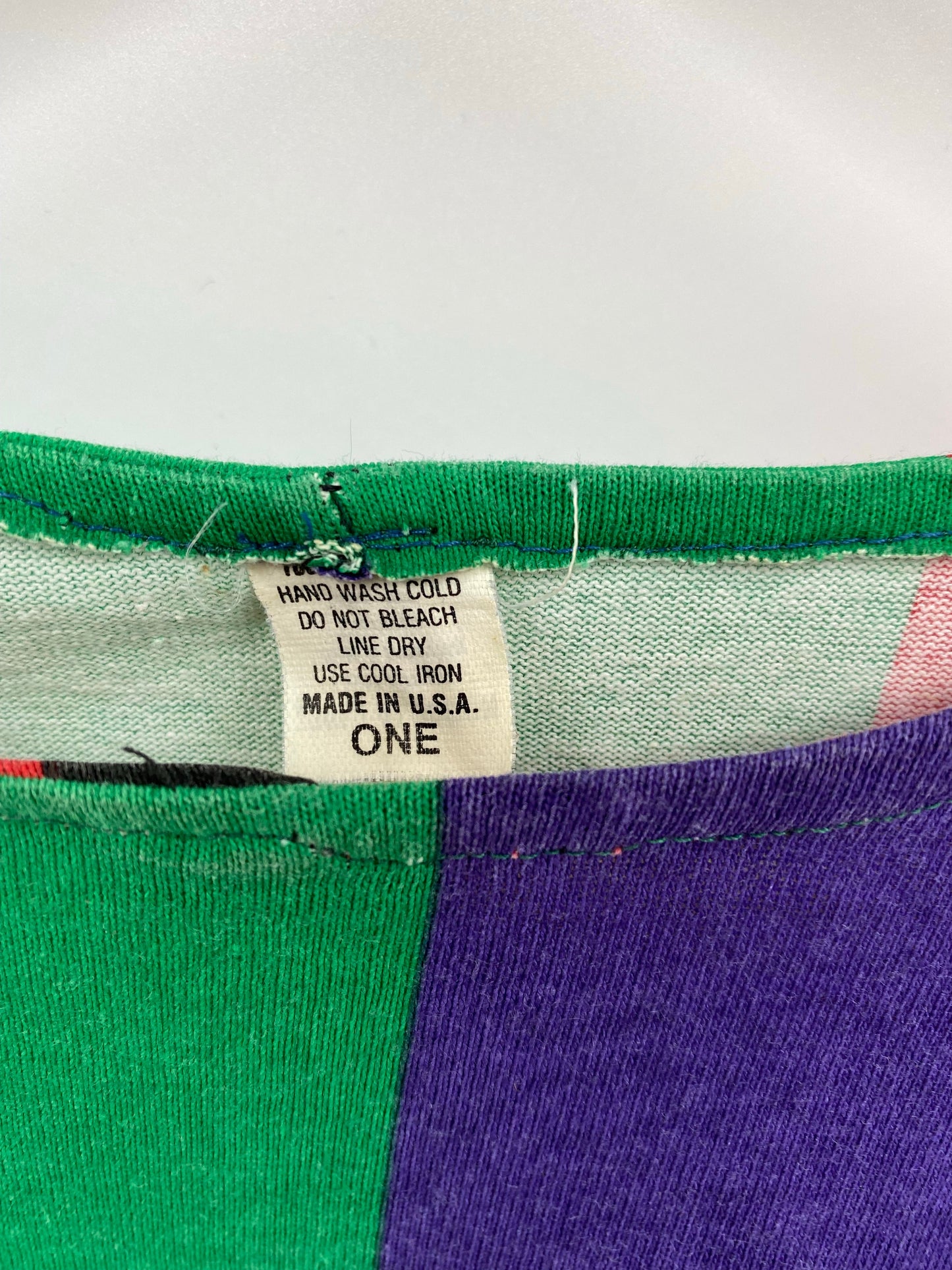 90’s RAINBOW STRIPED Made in USA Size L Vintage T-Shirt / A7318