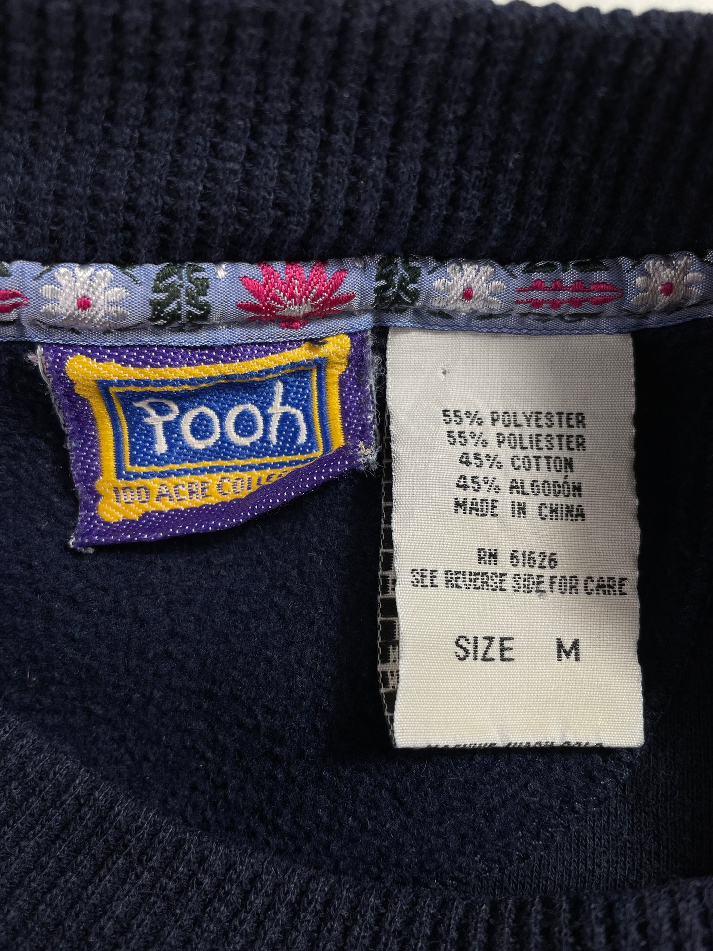 00' WINNIE THE POOH Size M Vintage Sweat-Shirt / E6039S