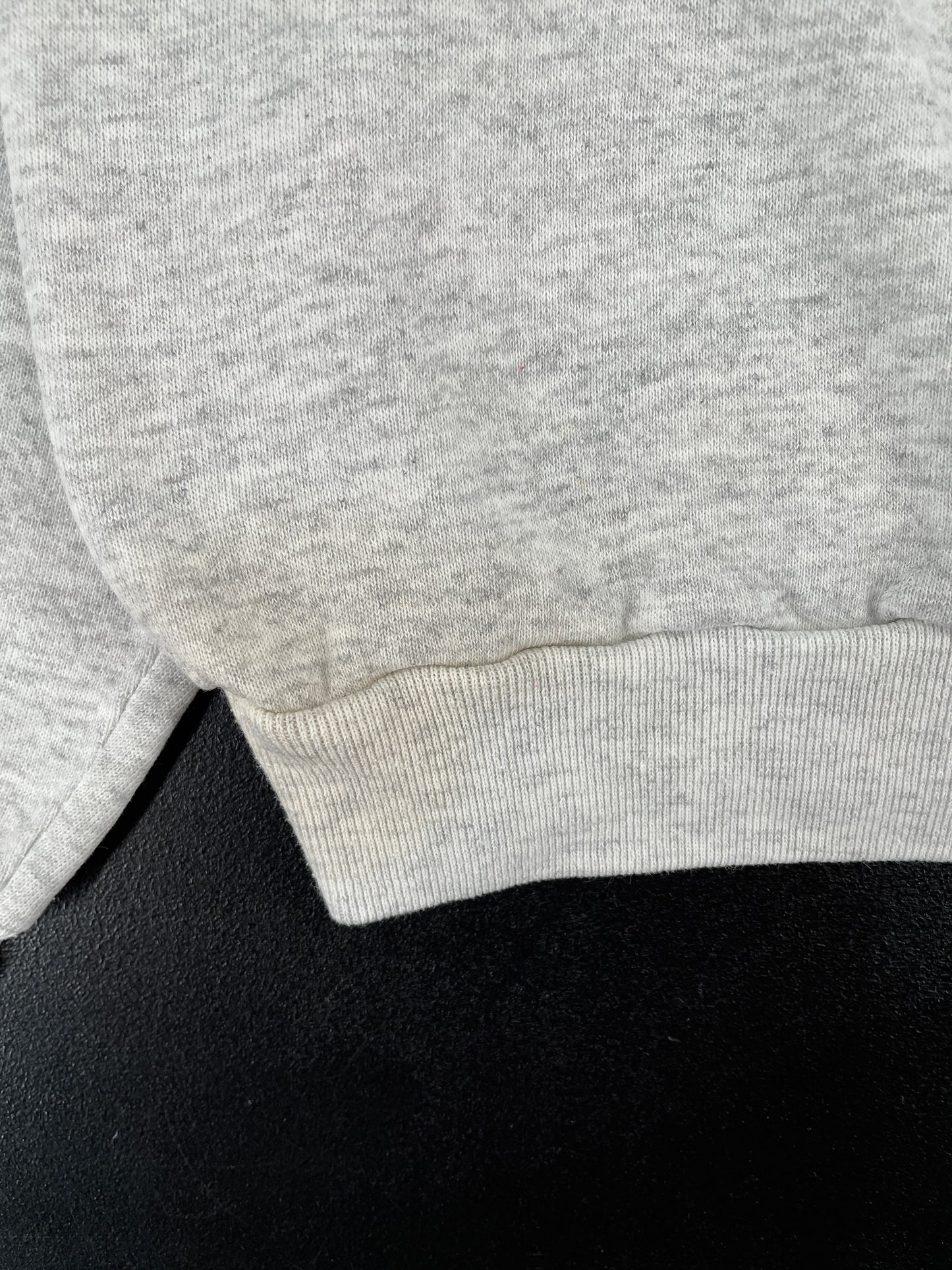 1991 LOONEY TUNES x ARMY Made in USA Size L Vintage Sweat-shirt / E5358S