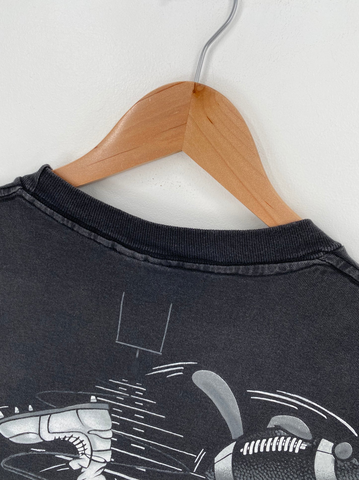 1994 LOONEY TUNES TAZ x NEW ORLEANS SAINTS Size No Tag(Approx.XL) Vintage NFL T-Shirt / A1974