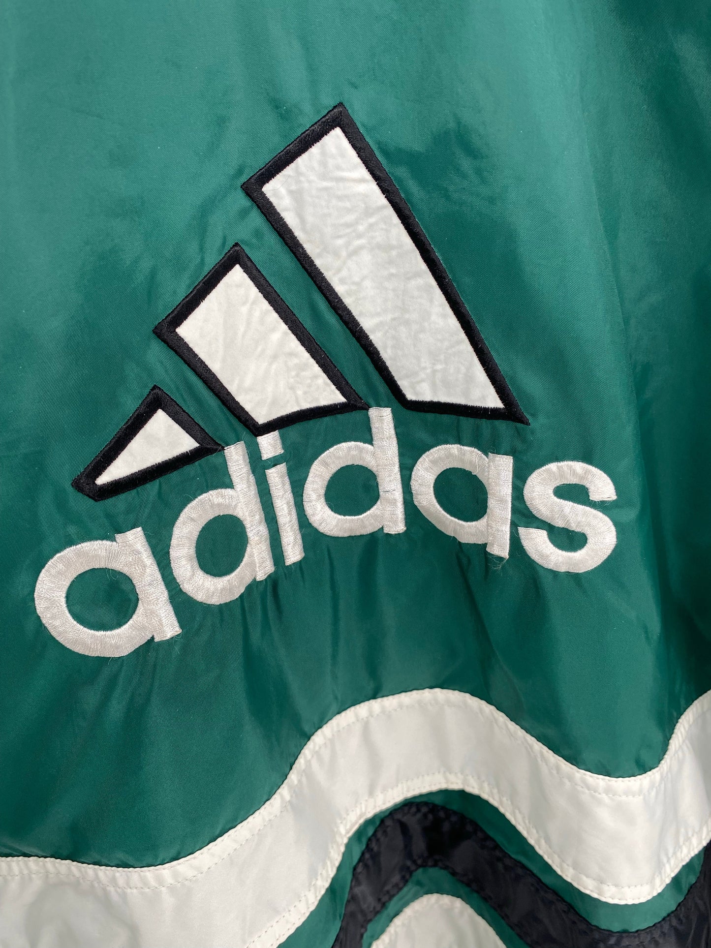 .90's ADIDAS Size L Vintage Nylon Jacket / A7020