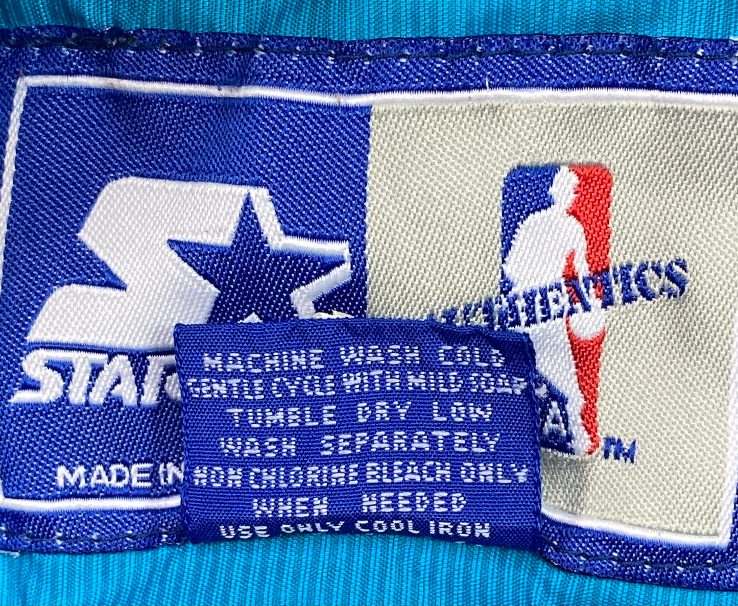 90's Starter x Hornets Vintage NBA Padded Nylon Jacket / 5034