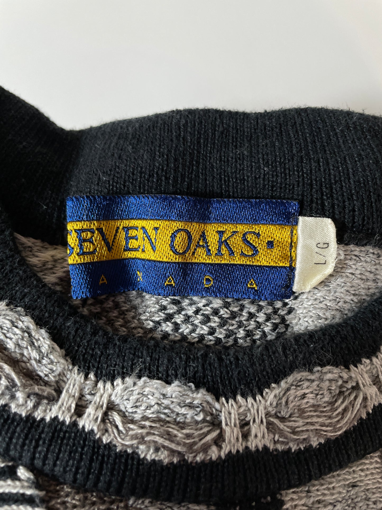 Vintage 3D COOGI- Style Size L Knit Sweater / K1007