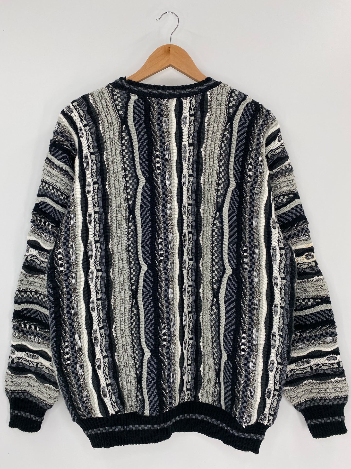 Vintage 3D COOGI- Style Made in USA Size L Knit Sweater / K4742