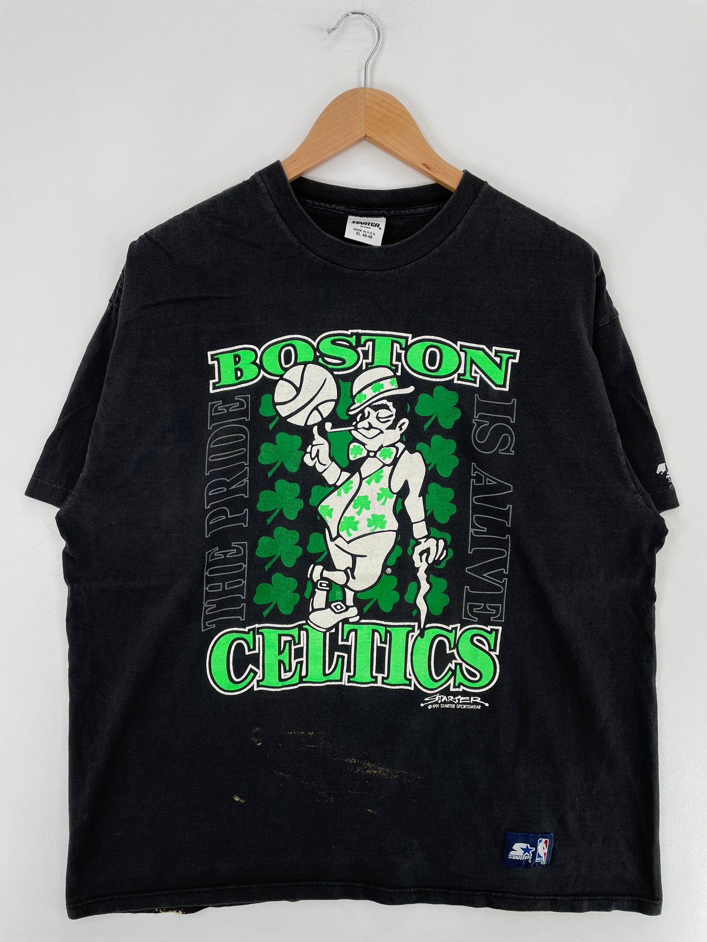 1991 STARTER x BOSTON CELTICS Made in USA Size XL Vintage NBA T-Shirt / E3096T