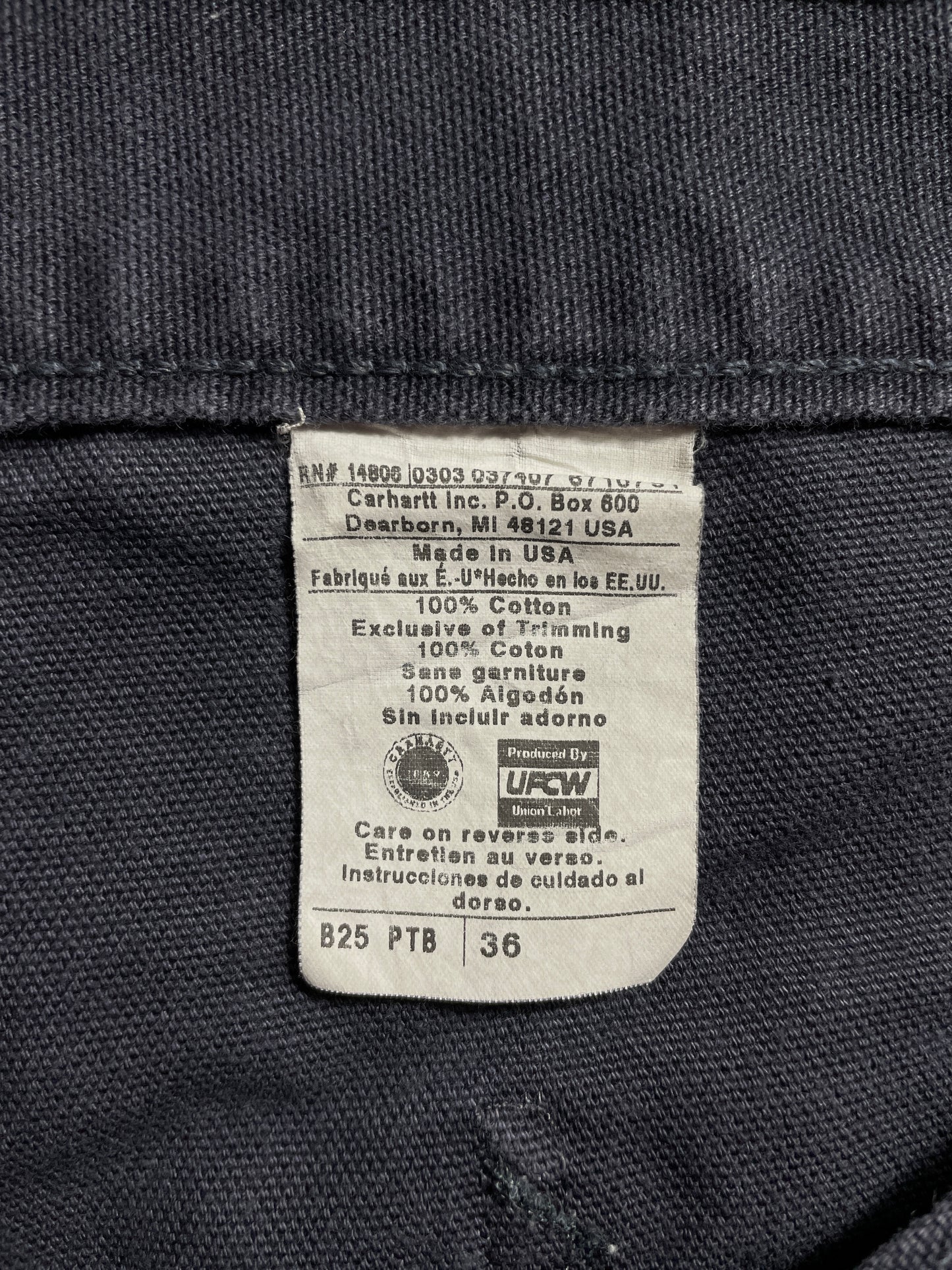 Vintage CARHARTT Made in USA Size W35xL8.5 Duck Shorts / A3560