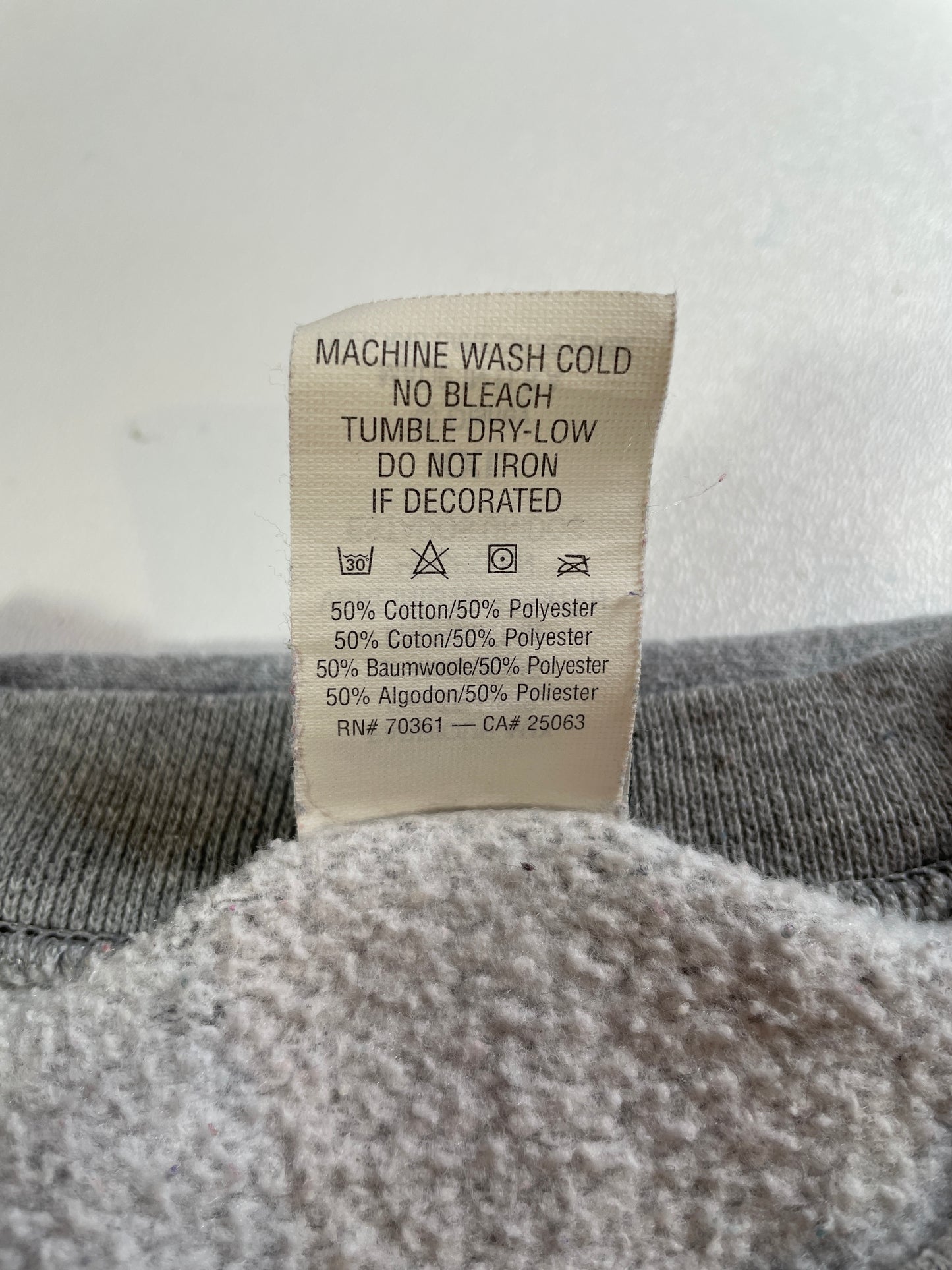 00' DISNEY EEYORE Made in USA Size XXL Vintage Sweat-shirt / A7418