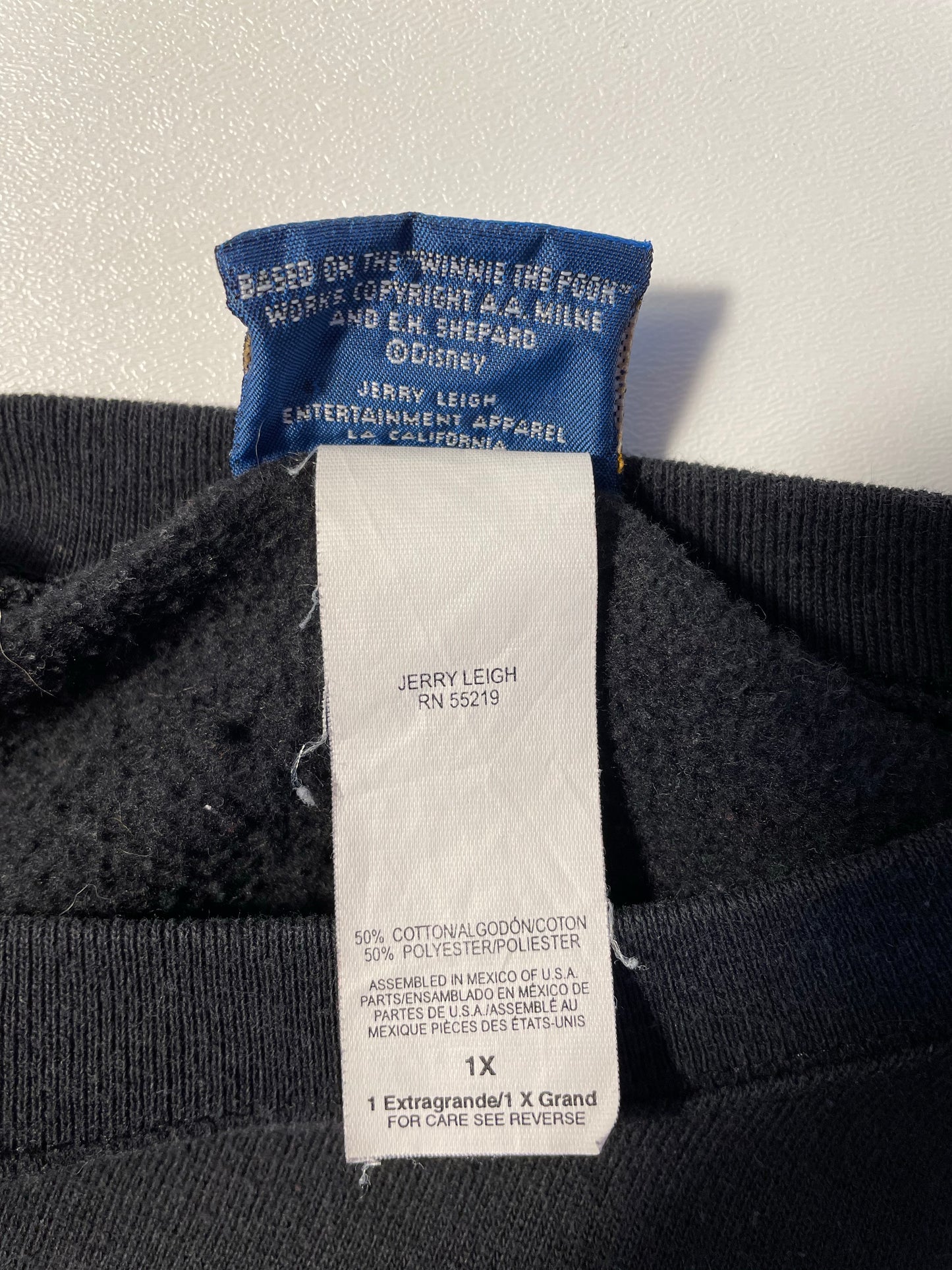 00’ DISNEY POOH Size XL Vintage Sweat-shirt / K5837