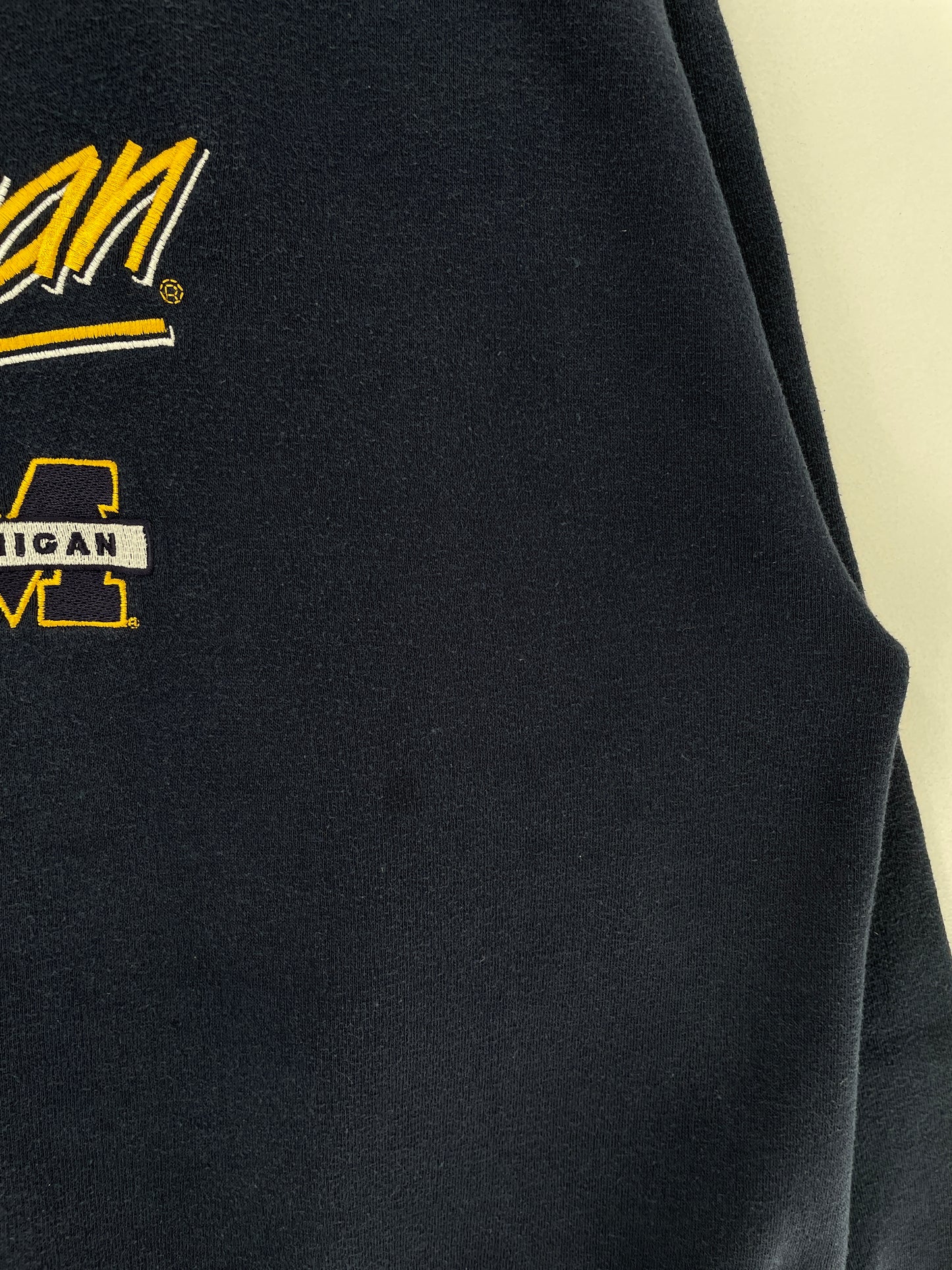 90’s UNIVERSITY OF MICHIGAN Size XL Vintage College Sweat-shirt / E5741S