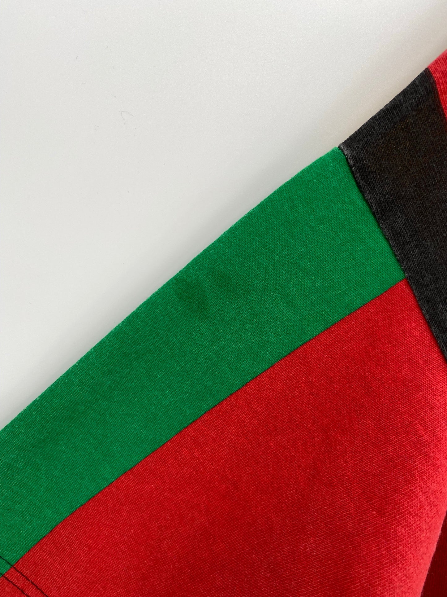 90’s RAINBOW STRIPED Made in USA Size L Vintage T-Shirt / A7318