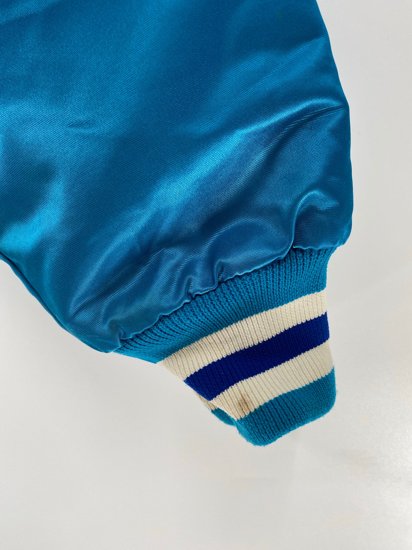 90’s STARTER x CHARLOTTE HORNETS Made in USA Size XL Vintage Button Up Nylon Jacket  / K4837