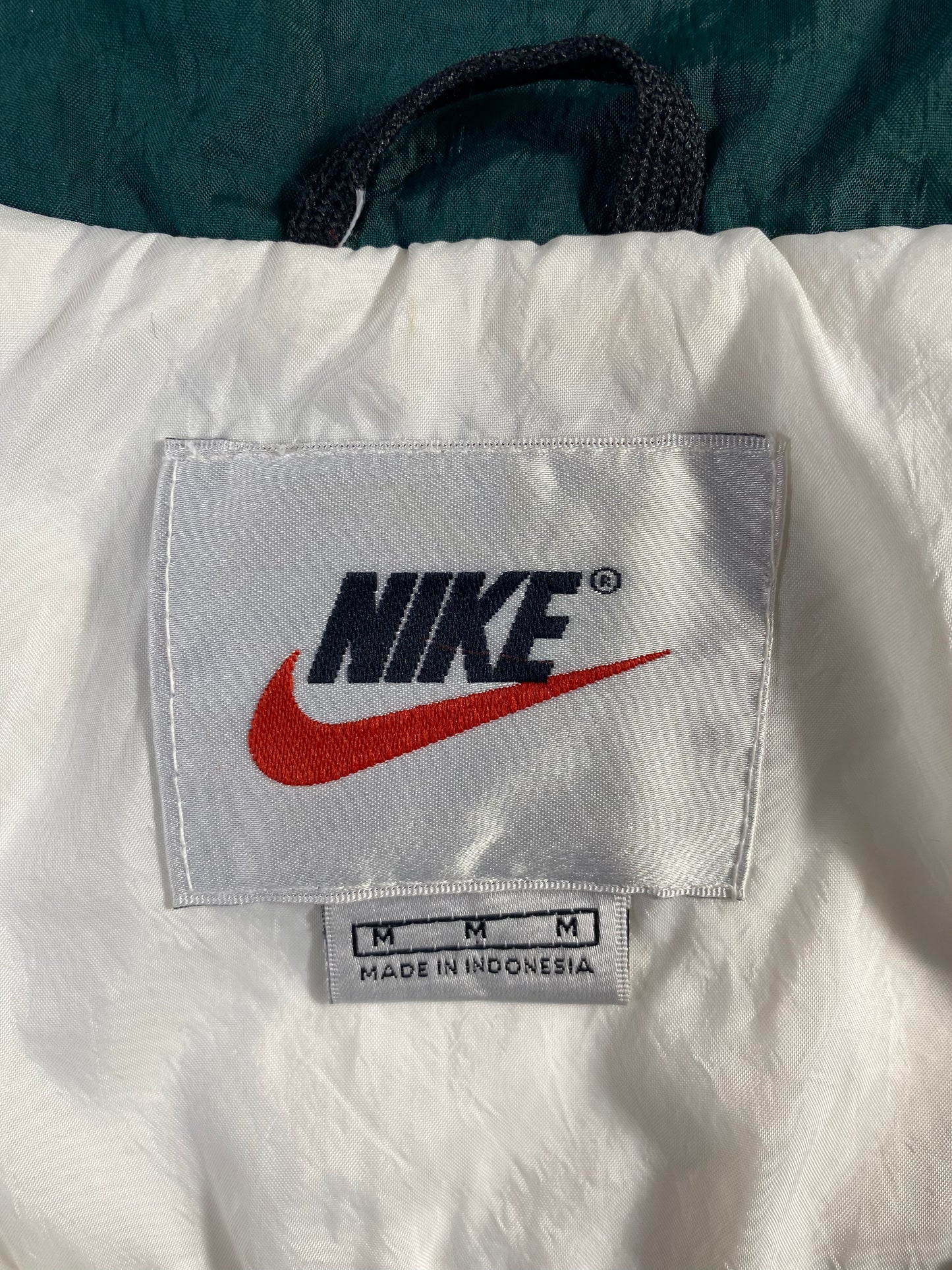 90’s NIKE Size M Vintage Nylon Jacket / A339
