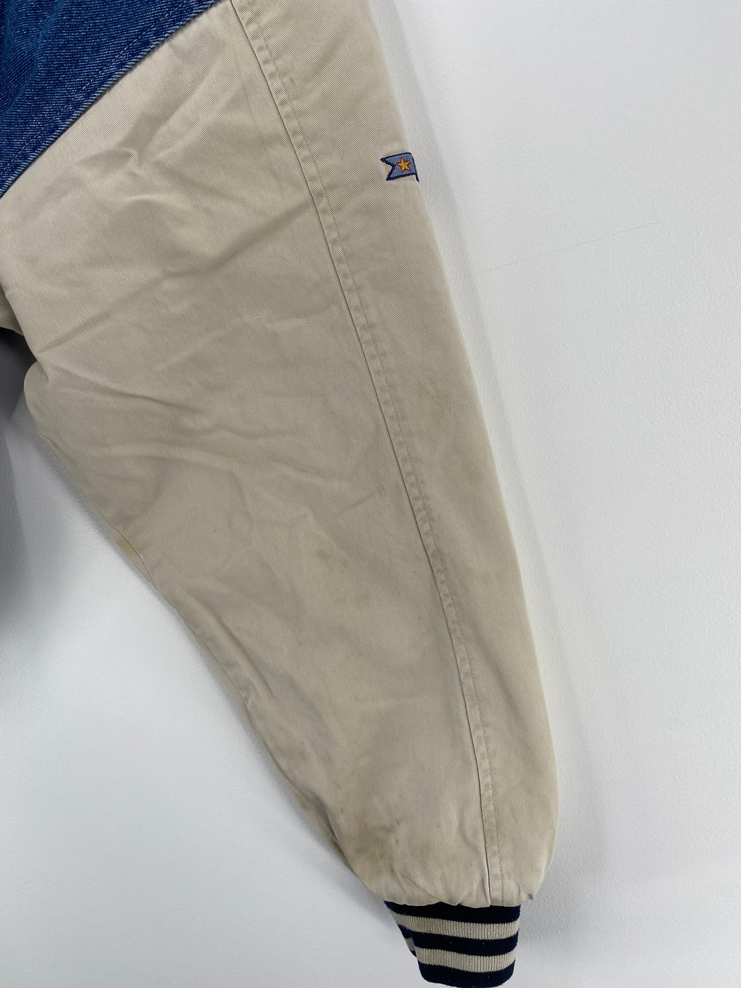 00’ DISNEY EEYORE Size M Denim Jacket / A983