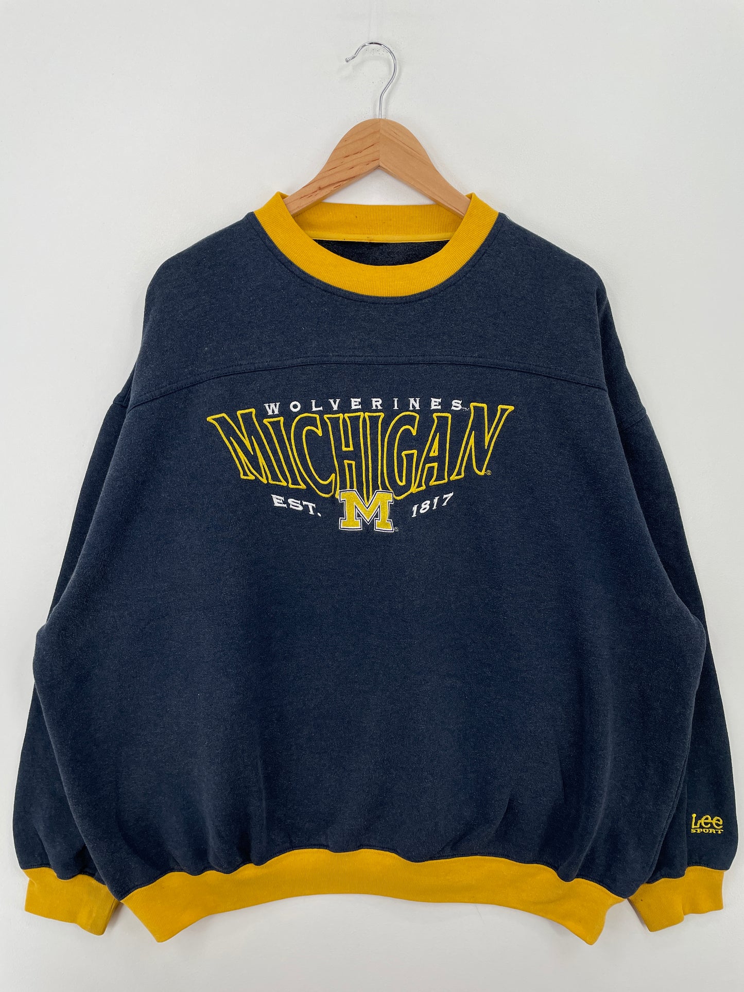 90’s MICHIGAN WOLVERINES Size Approx.XXL Vintage College Sweat-shirt / A6926